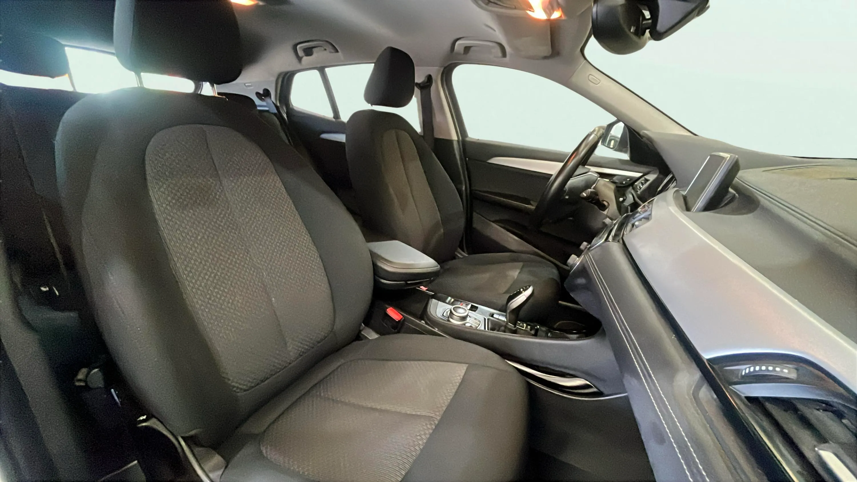 BMW X2 sDrive18d - foto 16