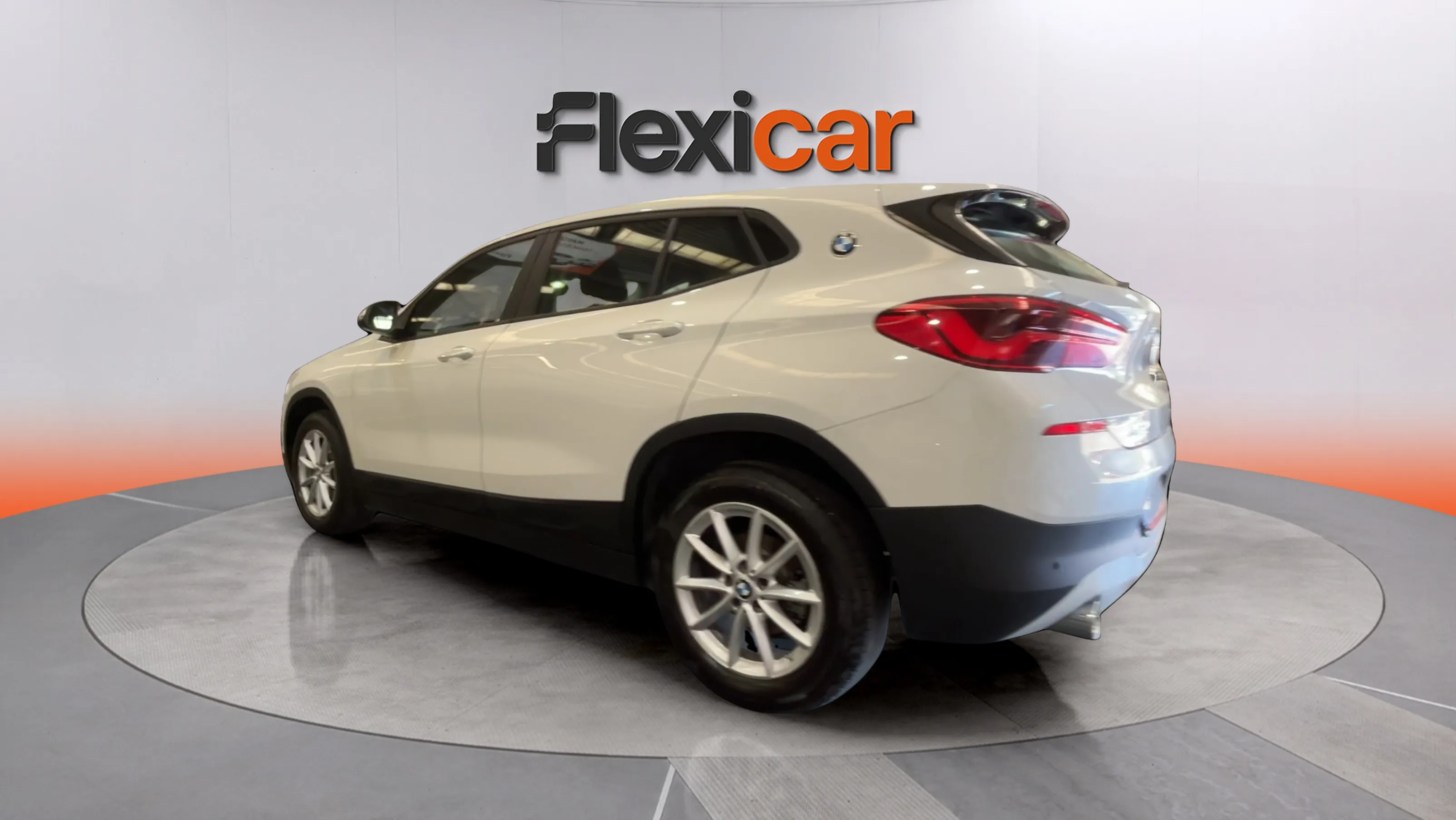 BMW X2 sDrive18d - foto 6