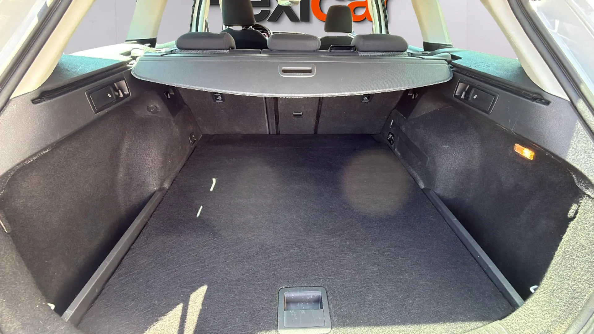 SEAT León 1.6 TDI Style Visio Ed - foto 20