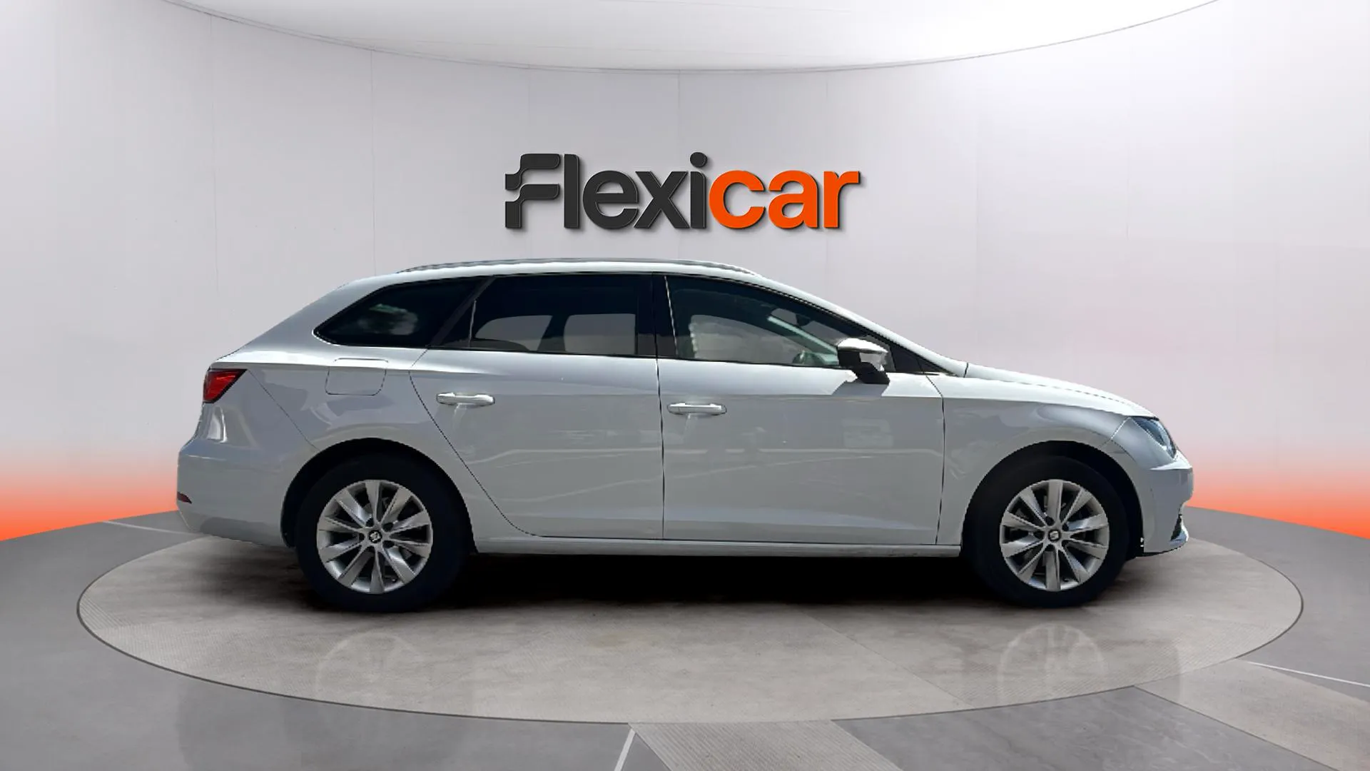SEAT León 1.6 TDI Style Visio Ed - foto 8