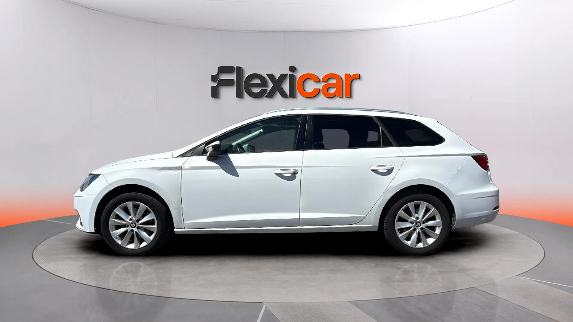SEAT León 1.6 TDI Style Visio Ed - foto 4