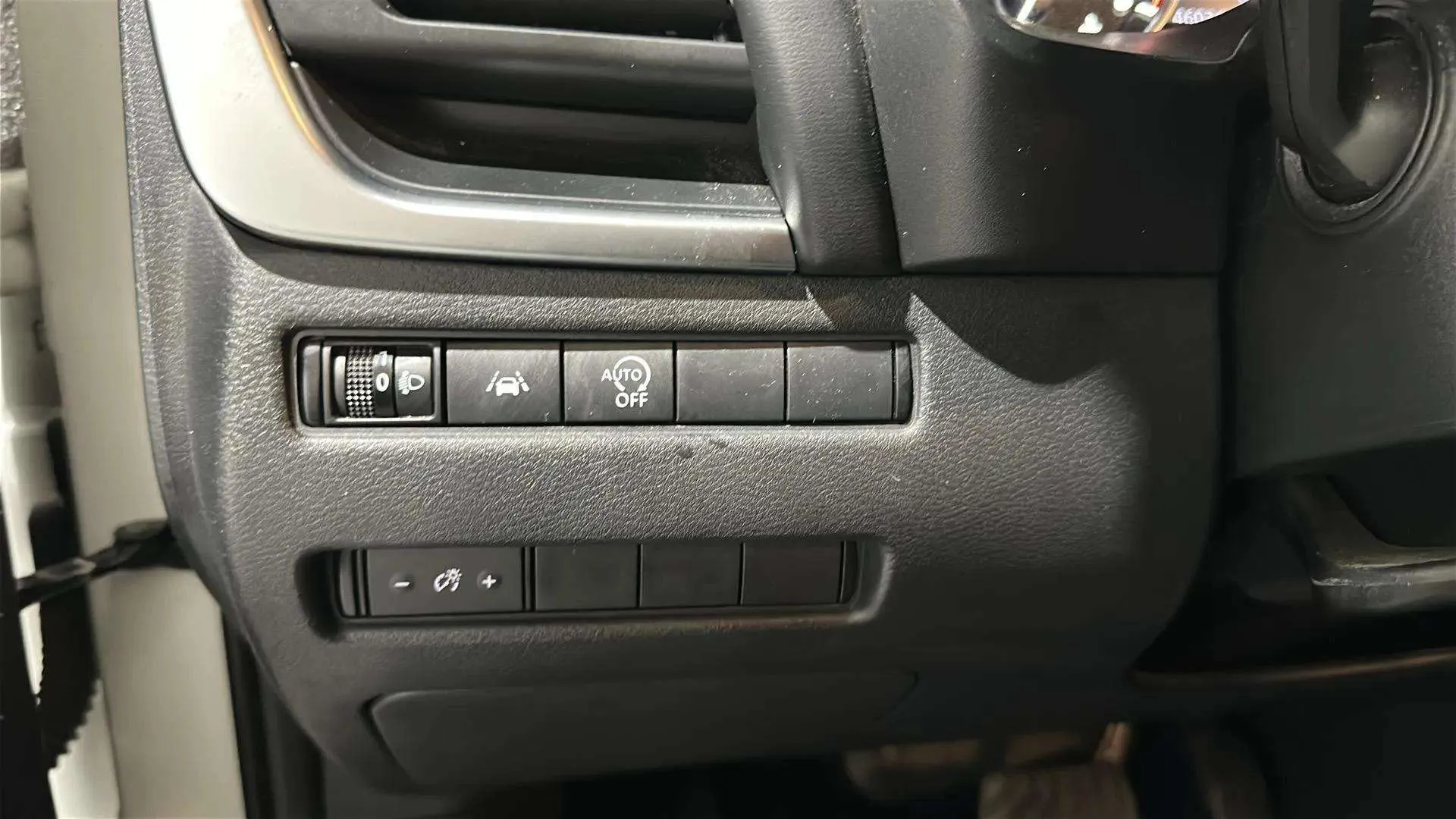 Nissan Qashqai DIG-T mHEV Xtronic Prem.Edit. Bit. - foto 17