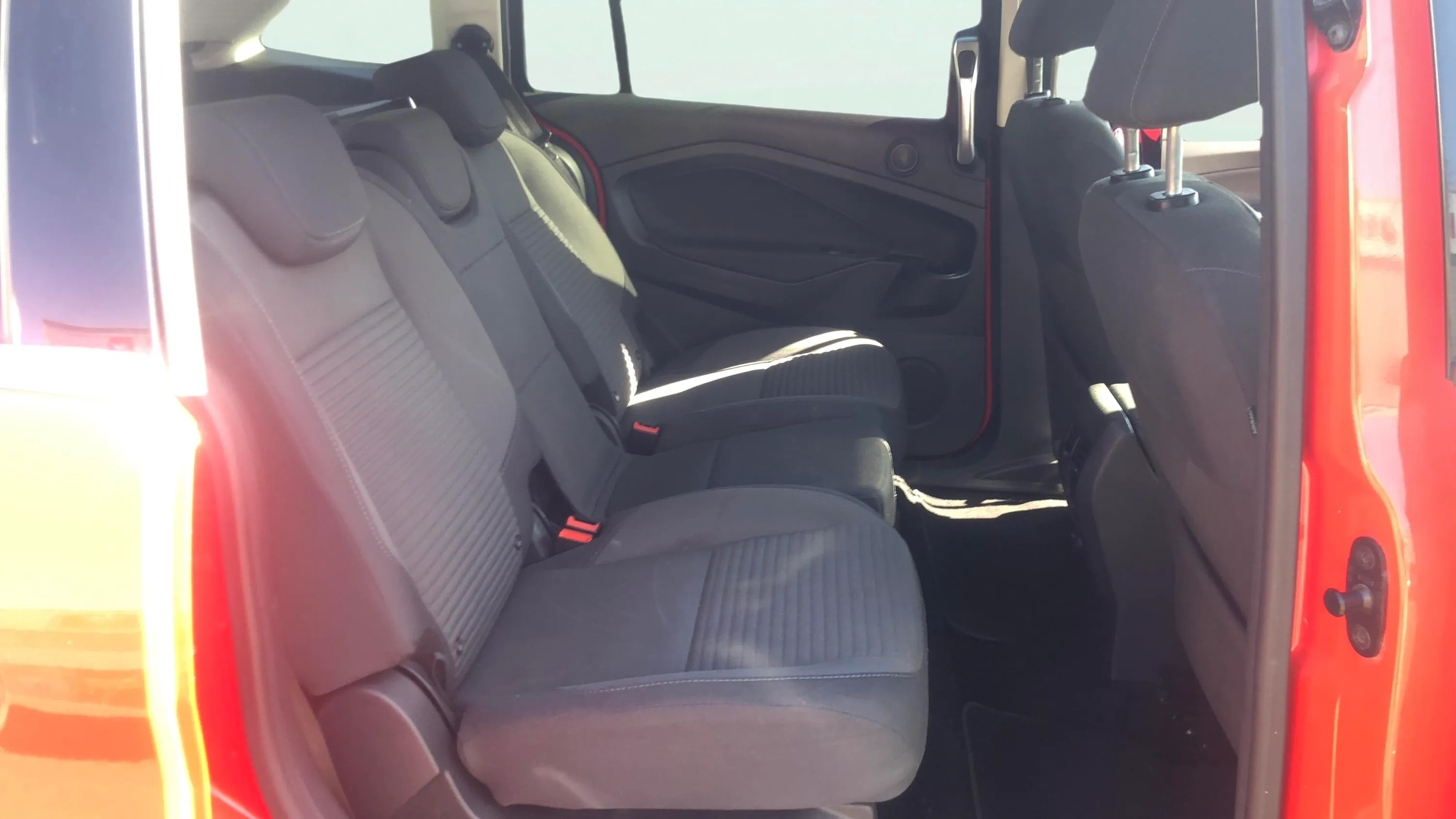 Ford Grand C-Max 1.0 EcoBoost Trend+ - foto 15