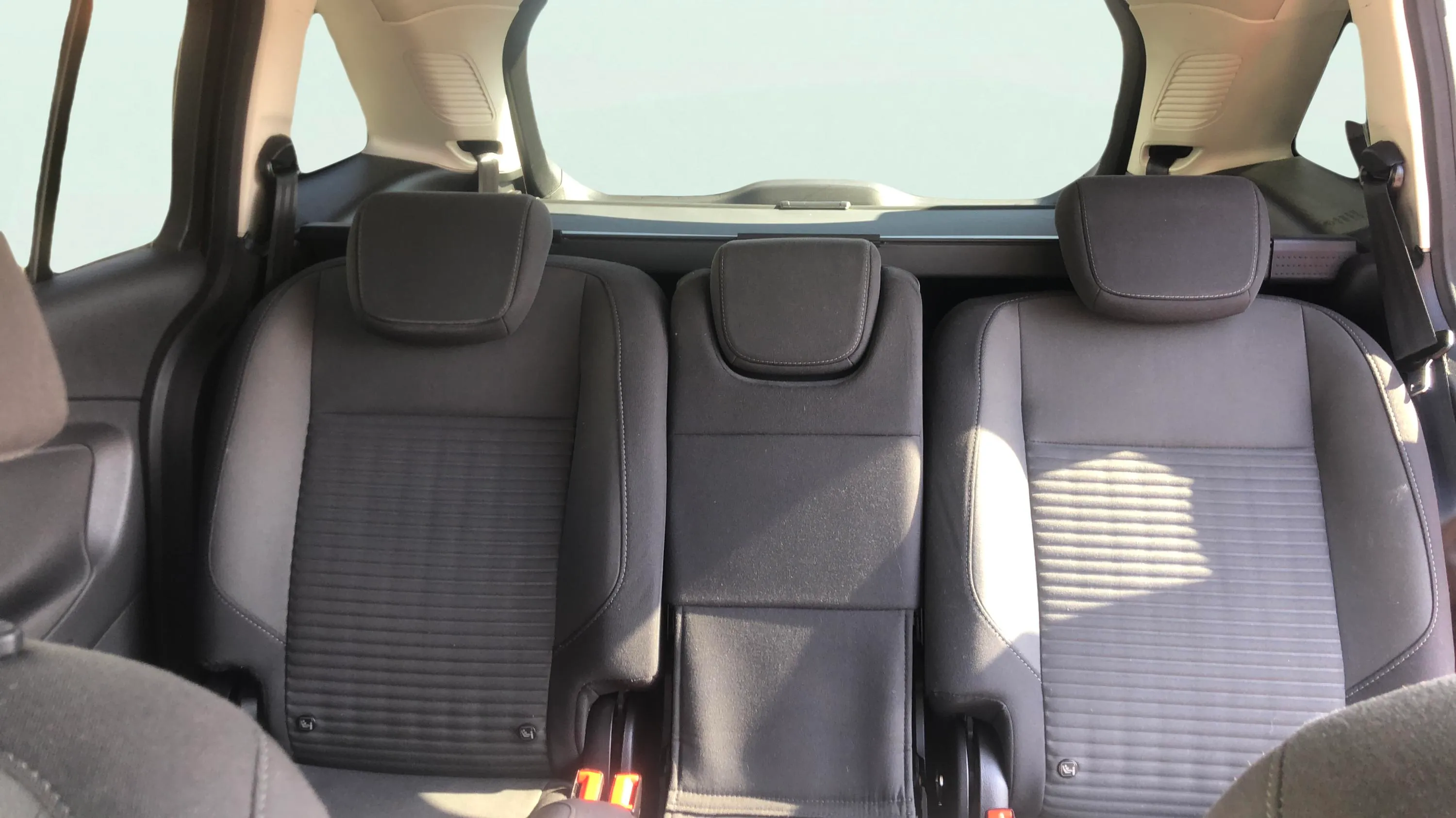Ford Grand C-Max 1.0 EcoBoost Trend+ - foto 16