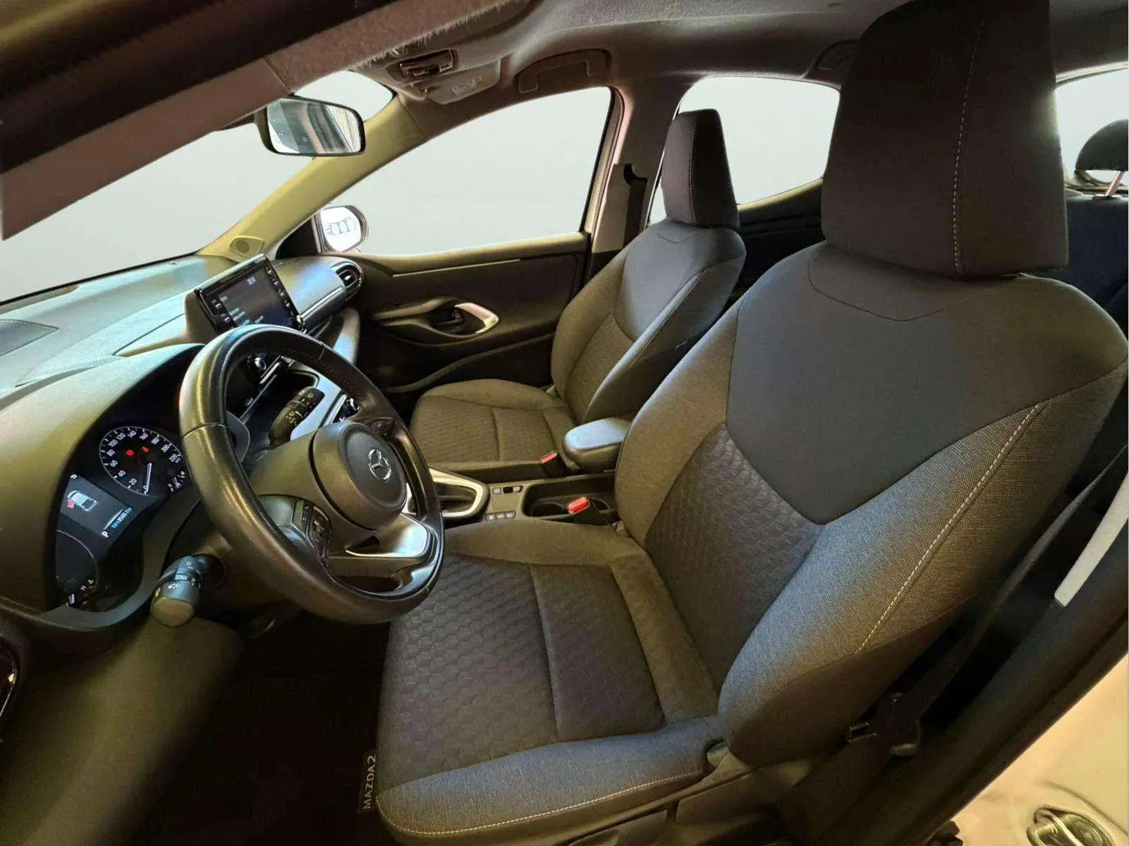 Mazda Mazda2 e-SKY CVT Agile Comfort - foto 9
