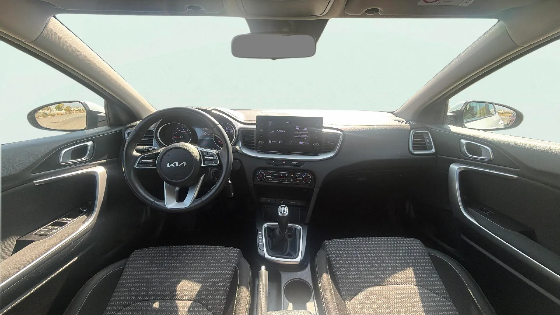 Kia XCeed 1.0 T-GDi Concept - foto 16