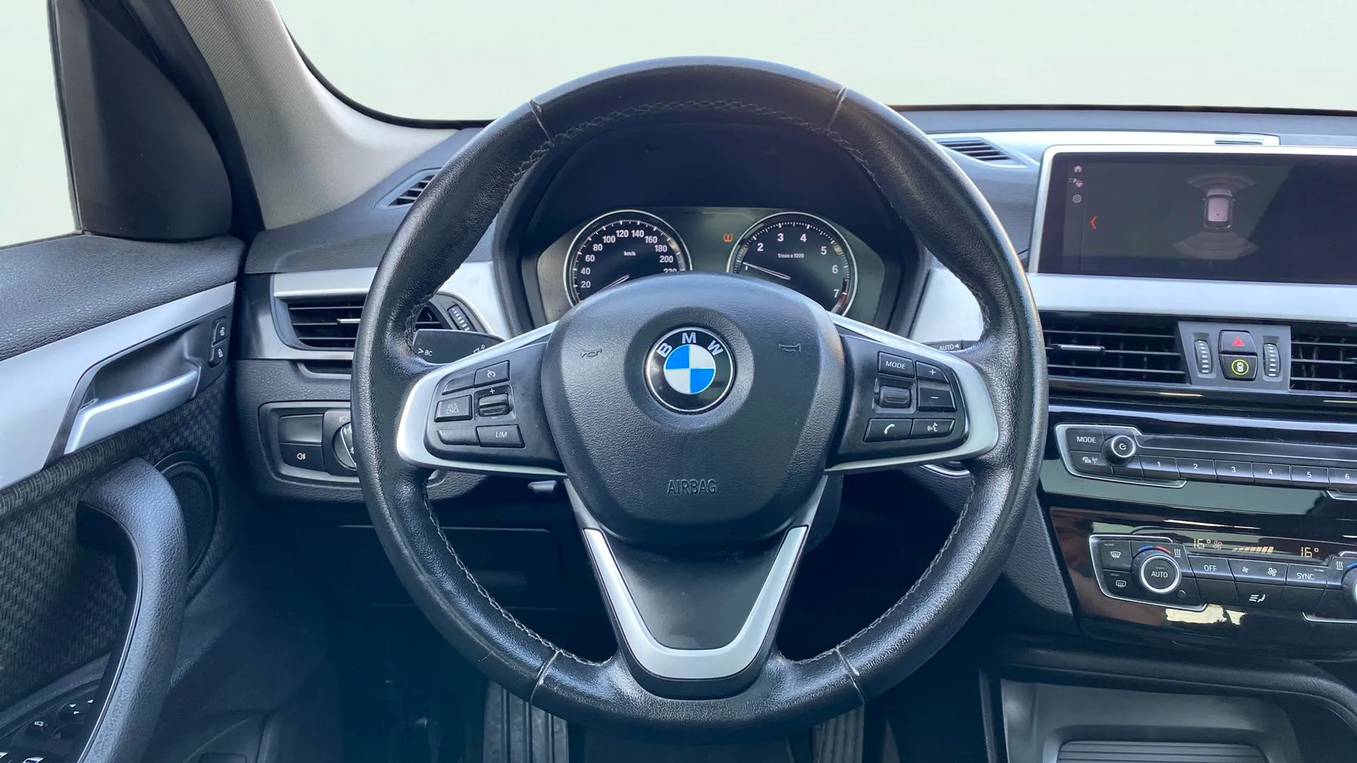 BMW X1 sDrive18i - foto 15