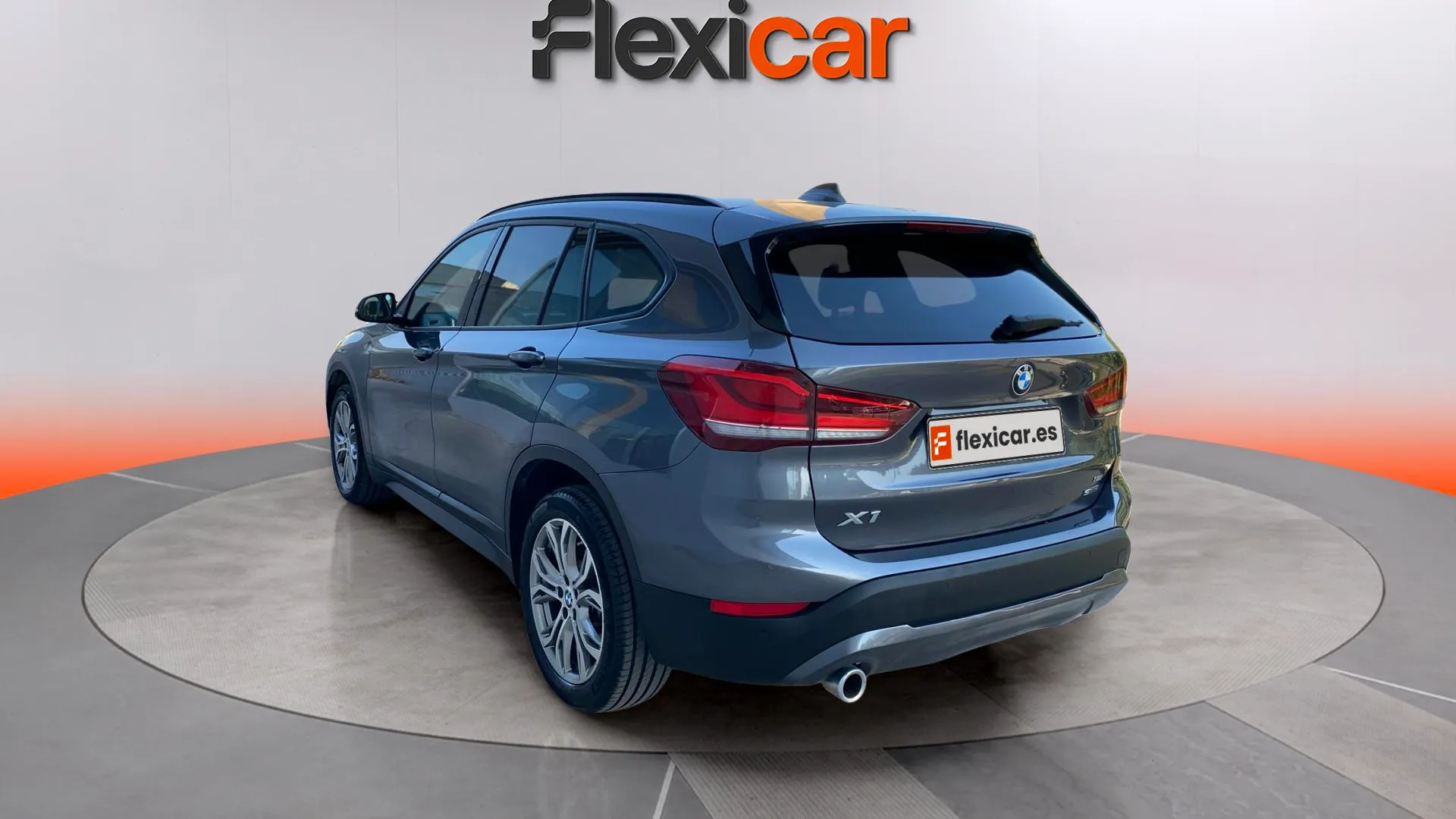 BMW X1 sDrive18i - foto 4