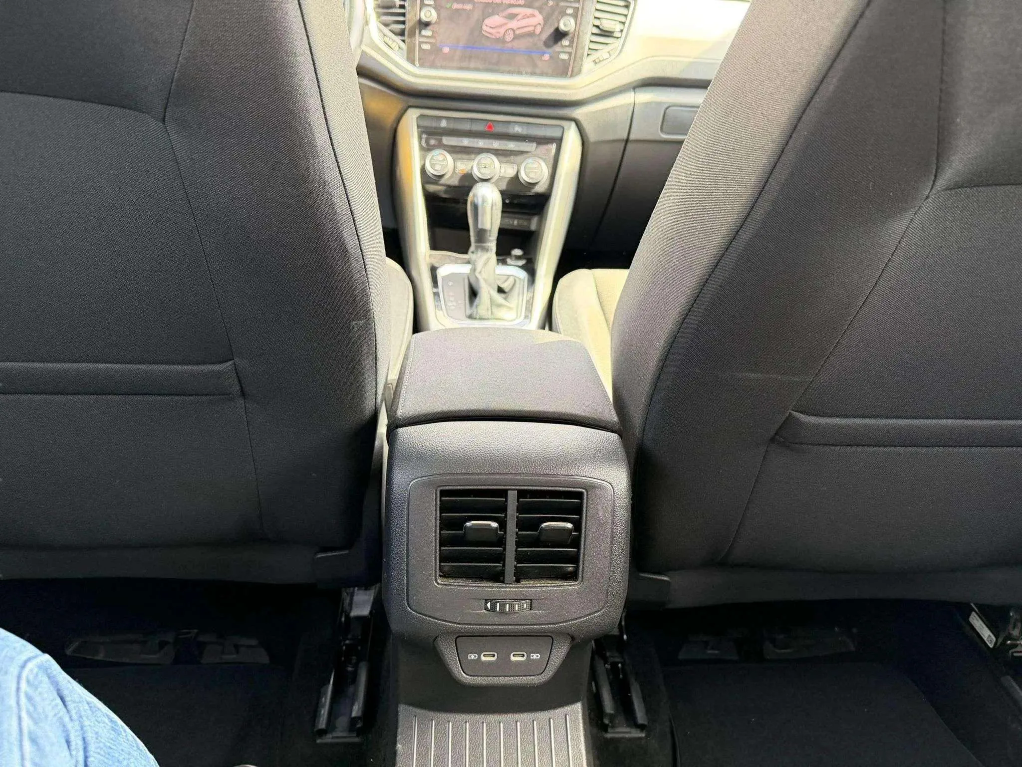 Volkswagen T-Roc Advance R-Line 1.5 TSI DSG - foto 22