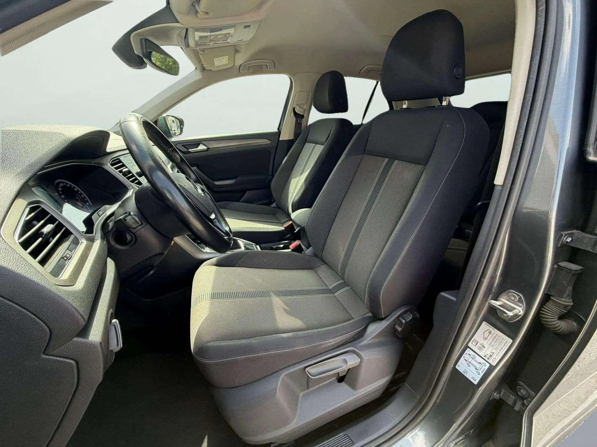 Volkswagen T-Roc Advance R-Line 1.5 TSI DSG - foto 7