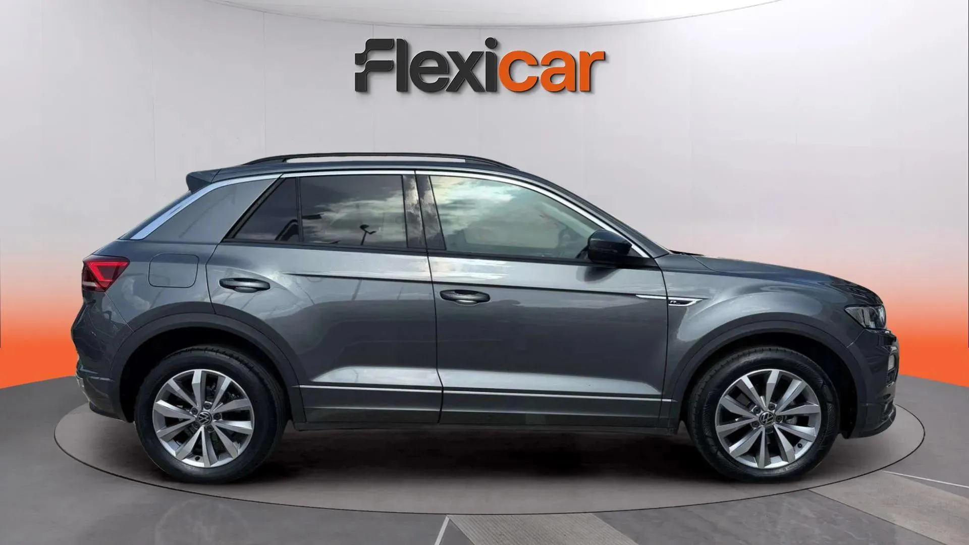 Volkswagen T-Roc Advance R-Line 1.5 TSI DSG - foto 5
