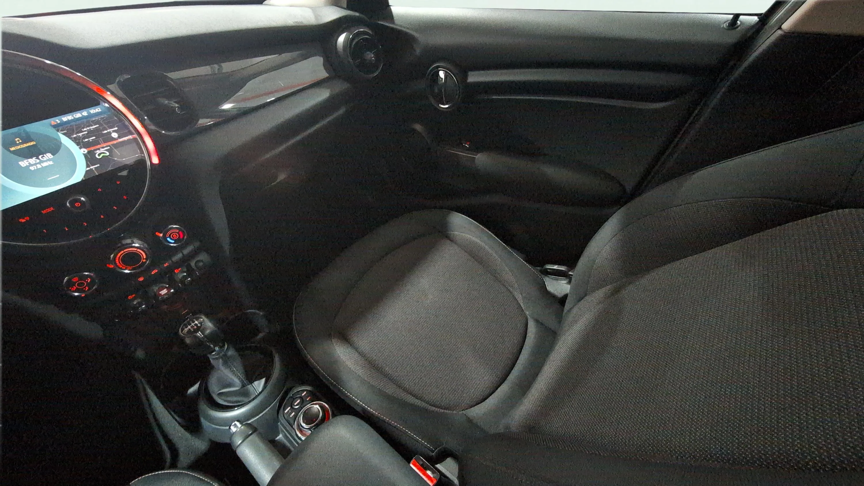 MINI Cooper One - foto 11