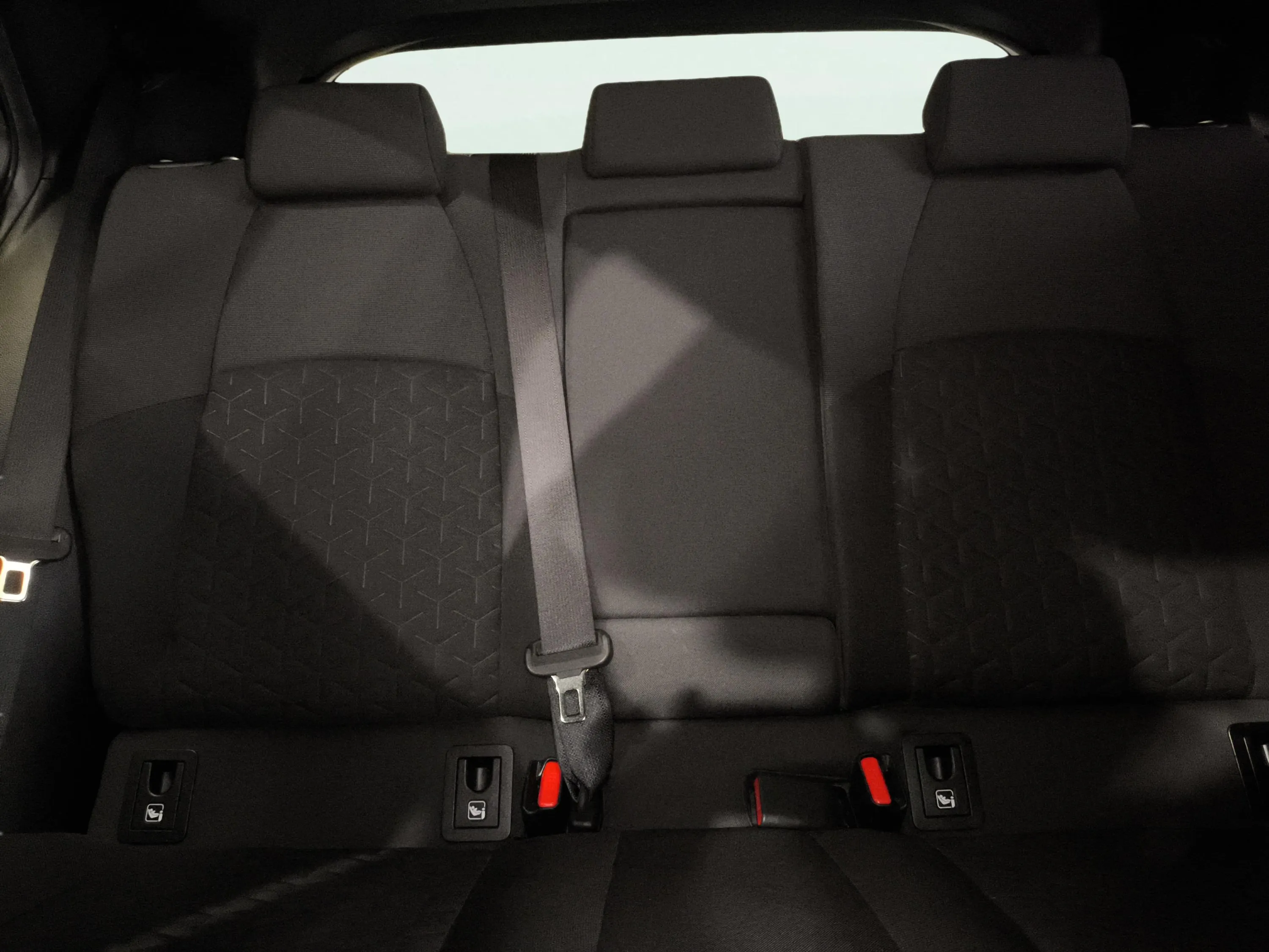 Toyota Corolla 2.0 180H Advance E-CVT - foto 14