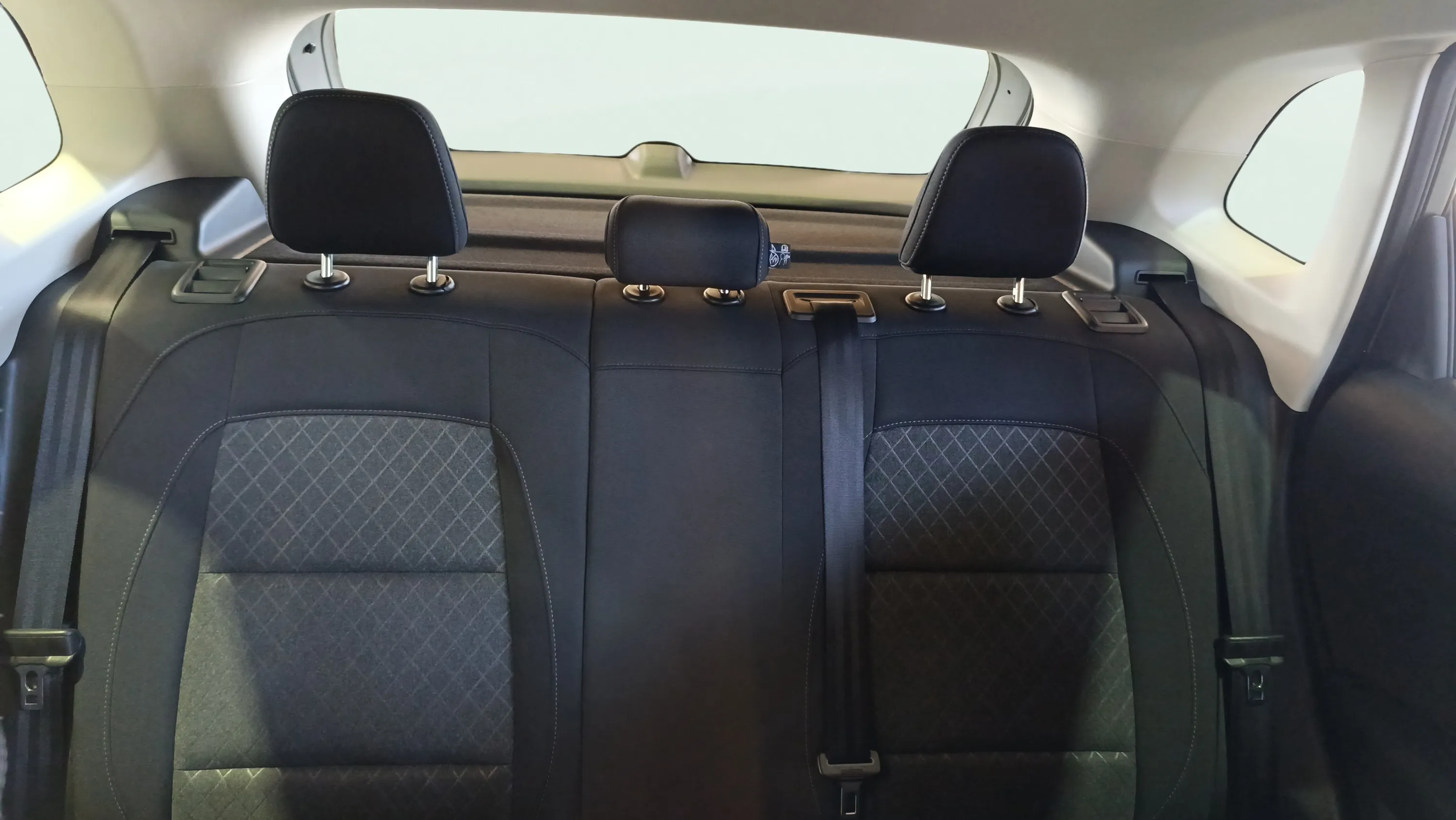 MG ZS Hybrid+ Comfort - foto 33