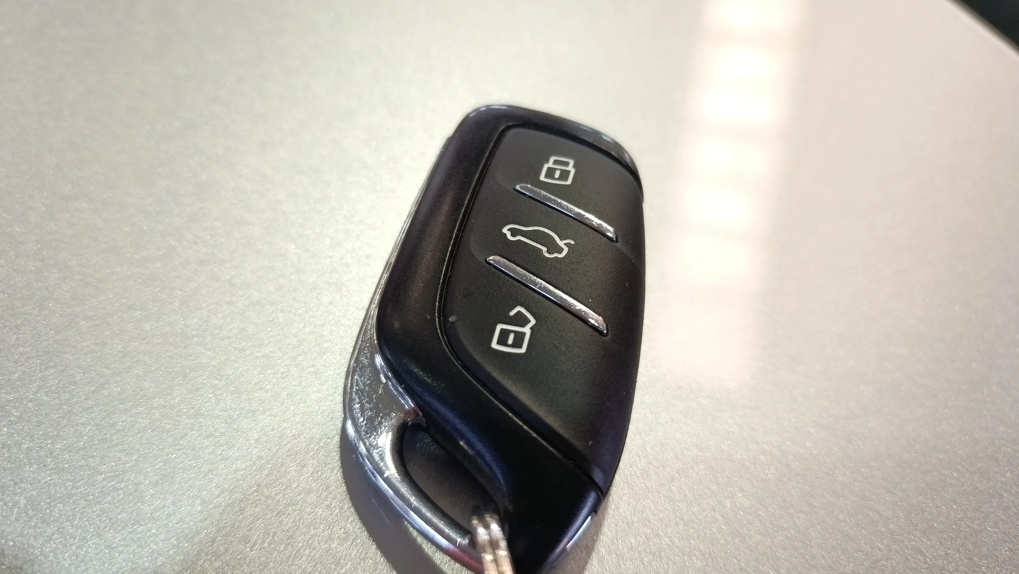 MG ZS Hybrid+ Comfort - foto 39