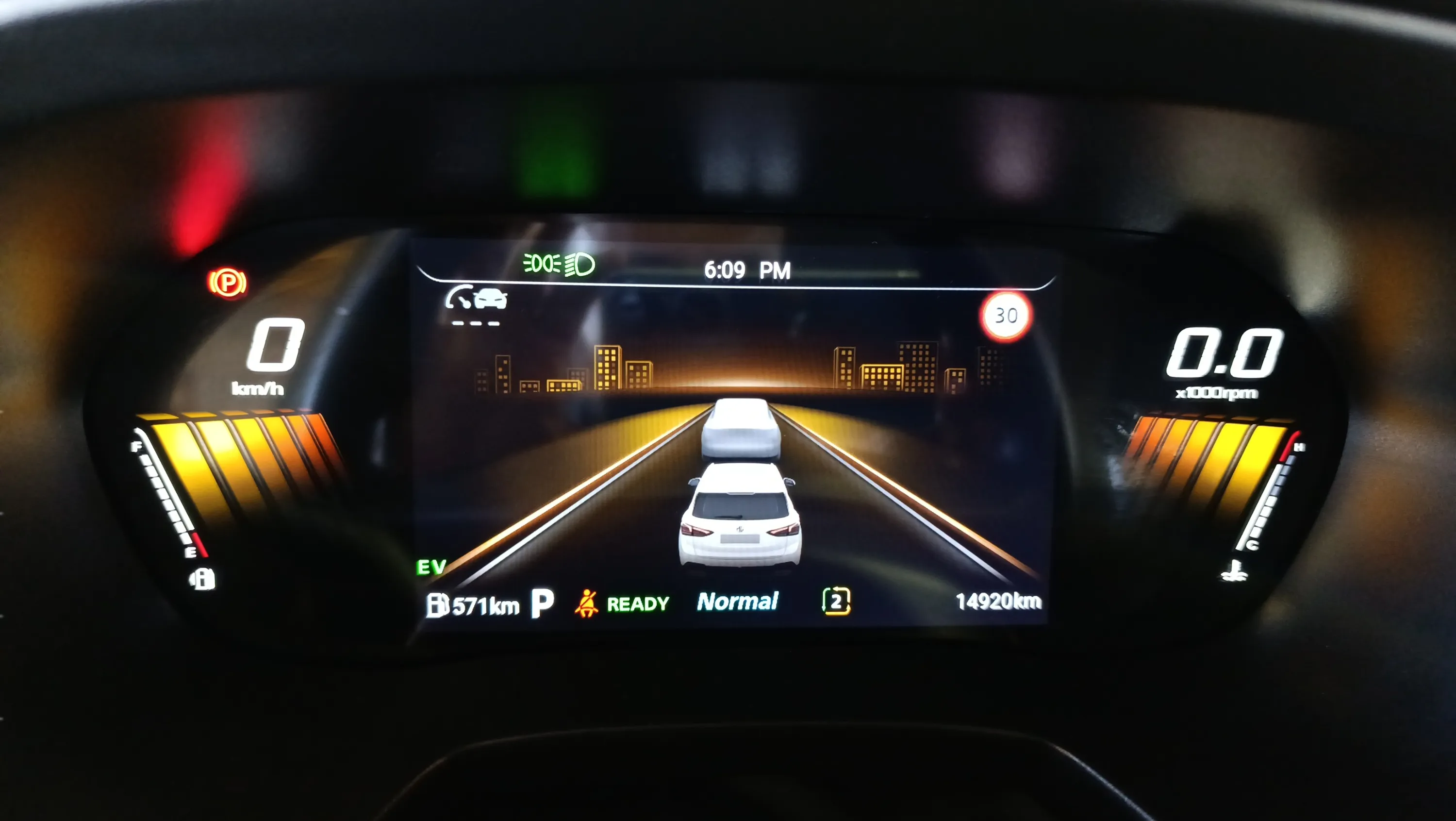 MG ZS Hybrid+ Comfort - foto 15