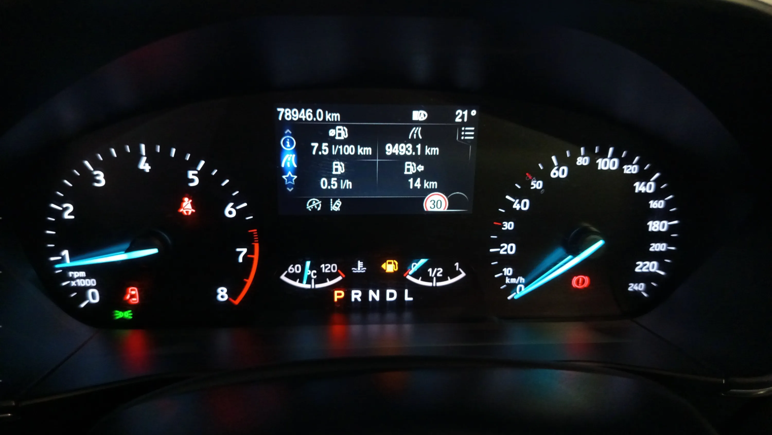 Ford Focus 1.0 EcoBoost MHEV Active - foto 15