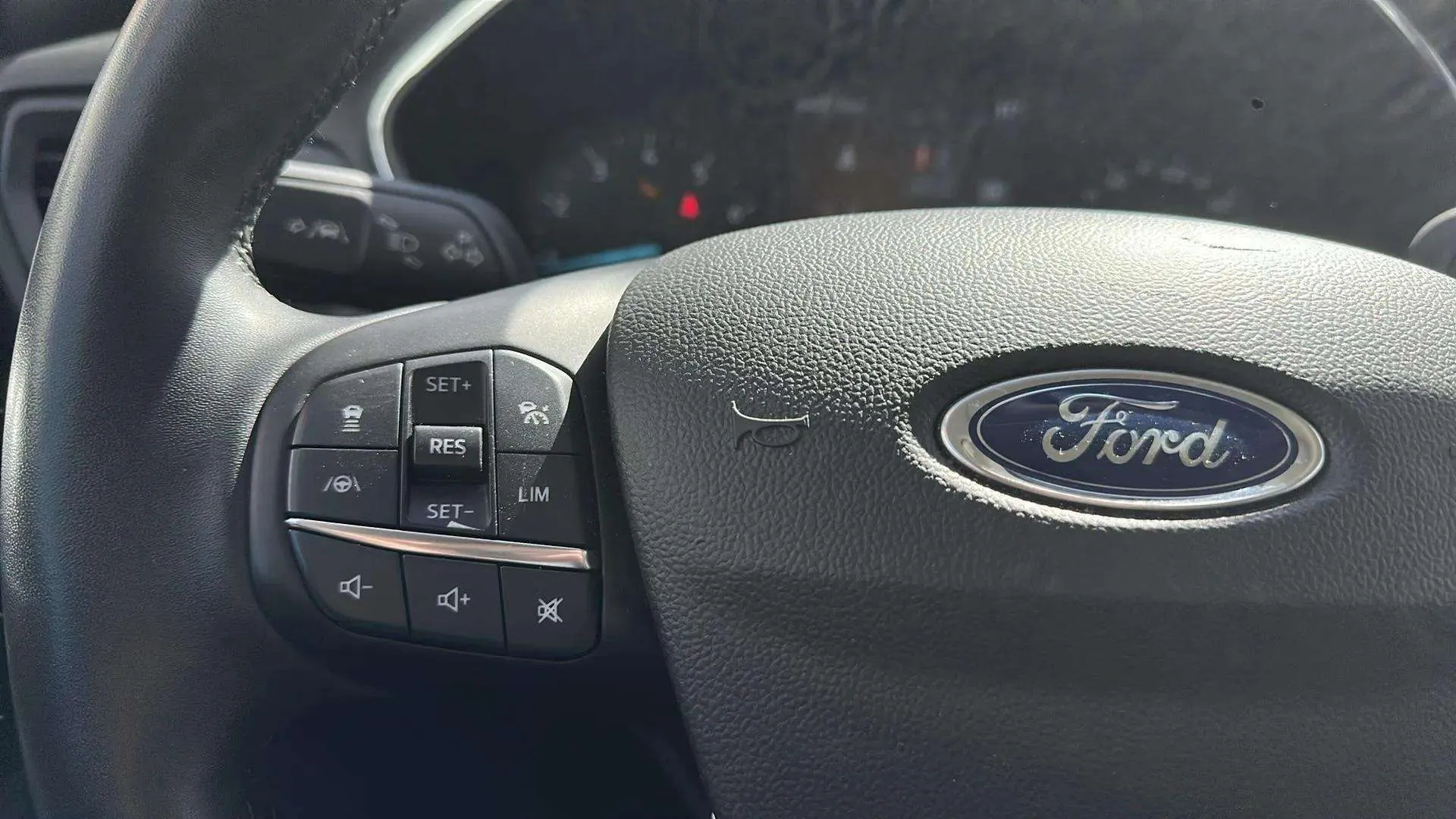 Ford Focus 1.0 EcoBoost MHEV Active Des. SIP - foto 12