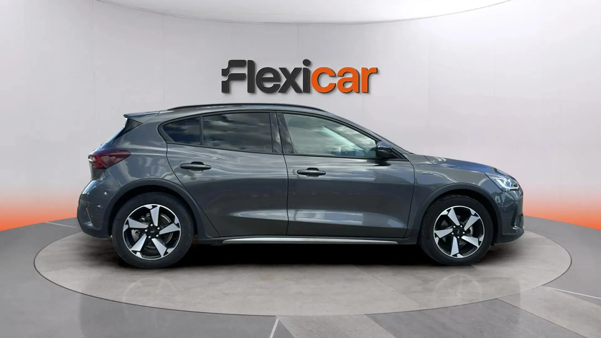 Ford Focus 1.0 EcoBoost MHEV Active Des. SIP - foto 8