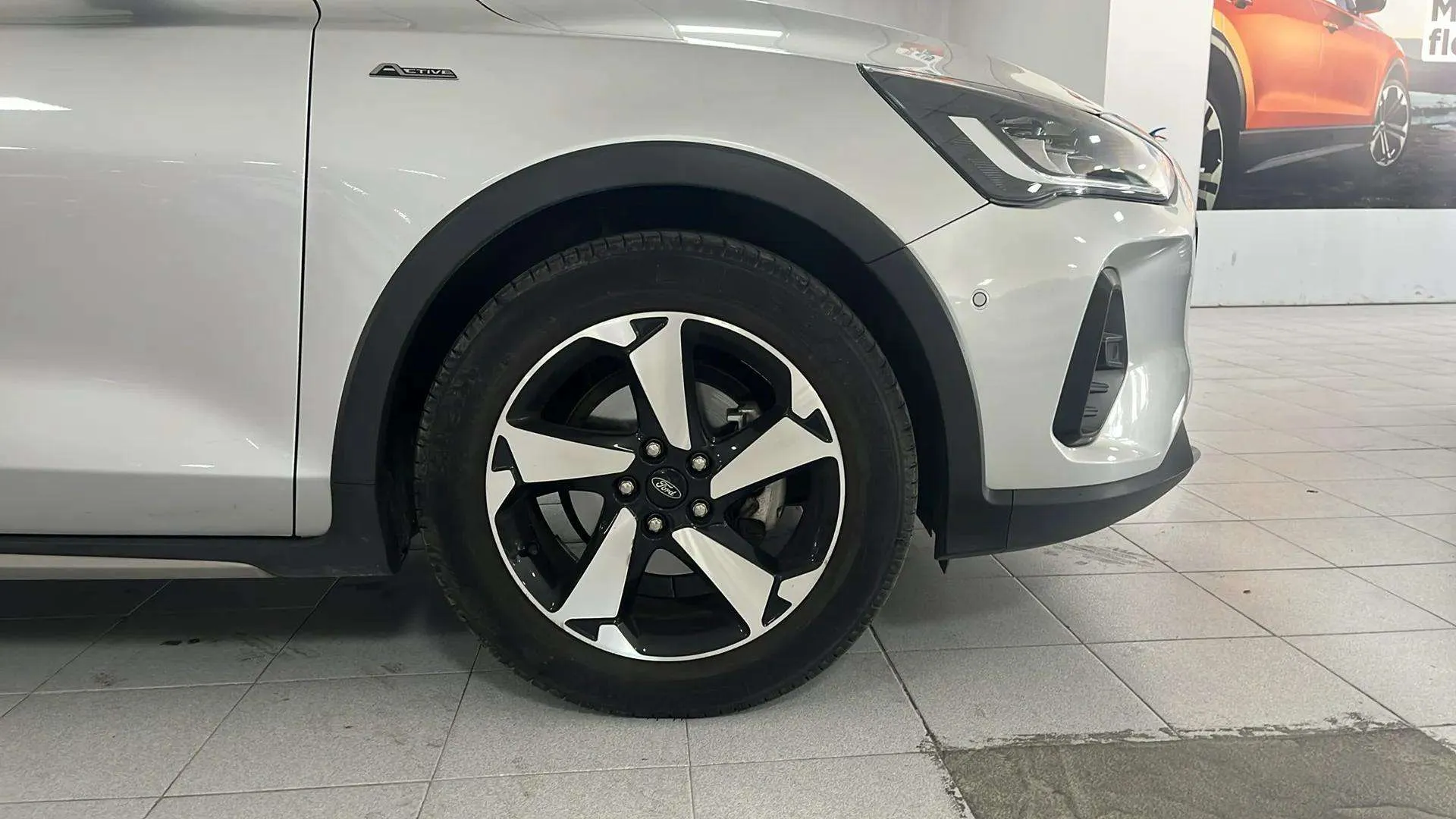 Ford Focus 1.0 EcoBoost MHEV Active Des. SIP - foto 9