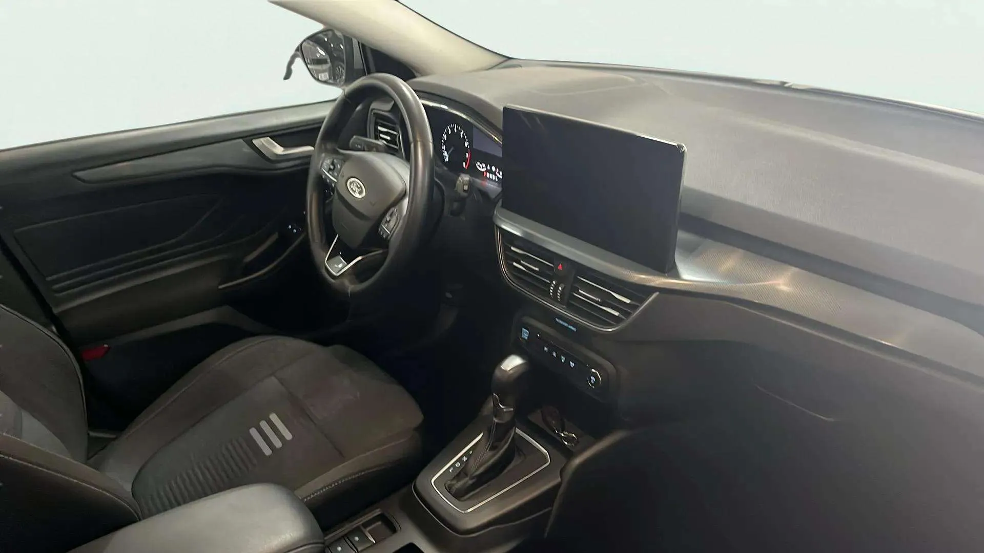 Ford Focus 1.0 EcoBoost MHEV Active Des. SIP - foto 11