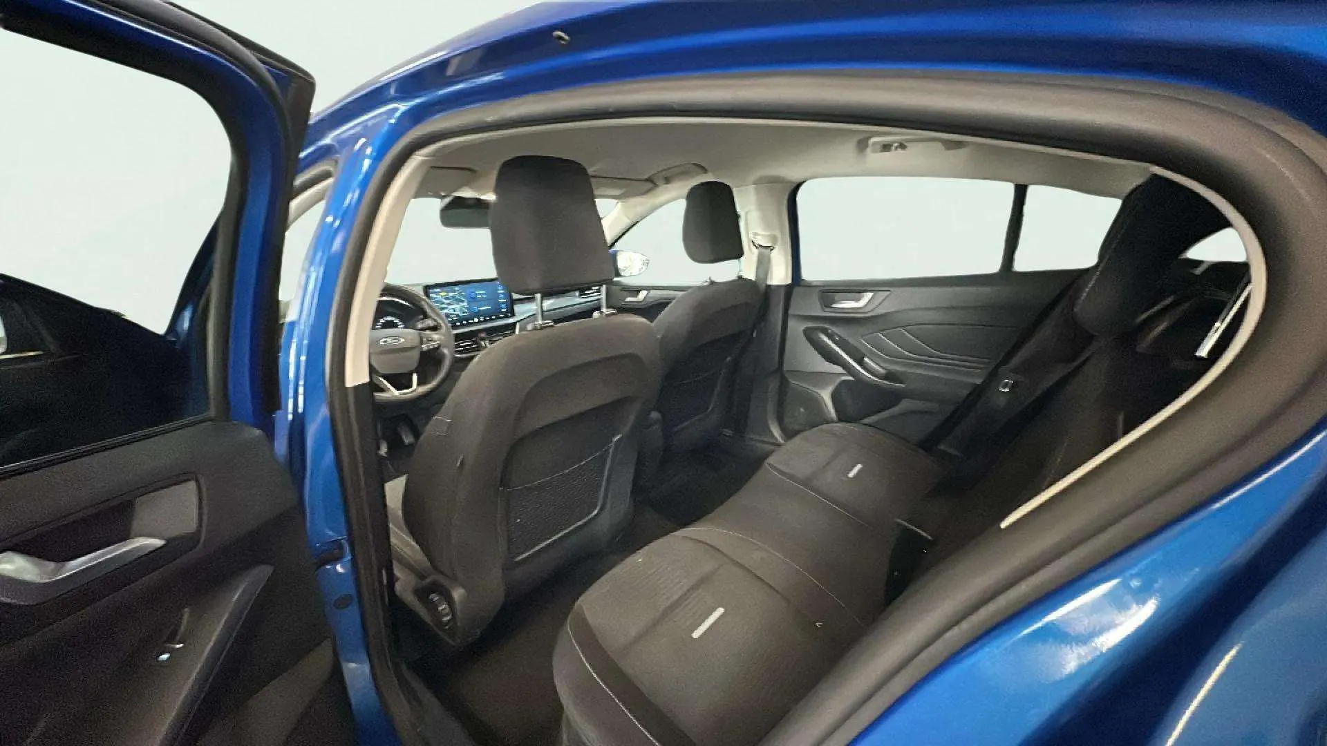 Ford Focus 1.0 EcoBoost MHEV Active Des. SIP - foto 18