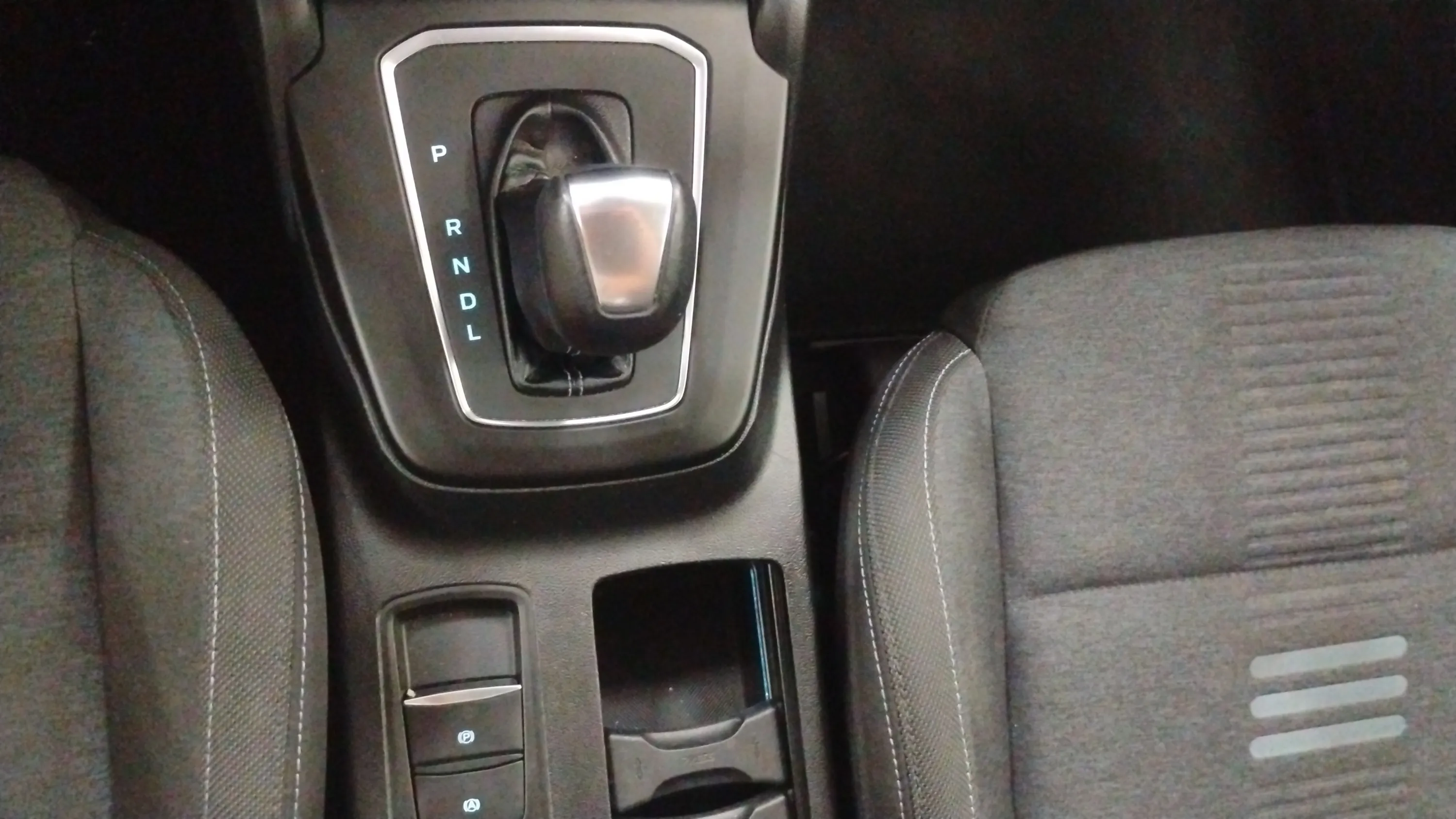 Ford Focus 1.0 EcoBoost MHEV Active Des. SIP - foto 24