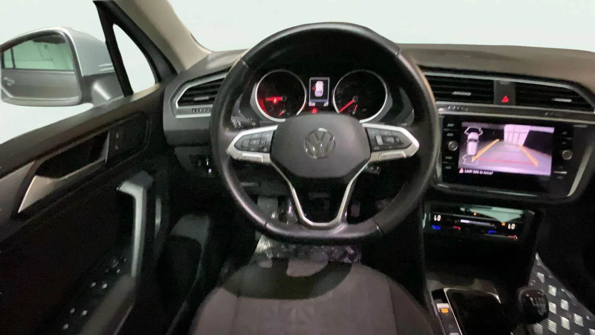 Volkswagen Tiguan Urban Sport 2.0 TDI - foto 8