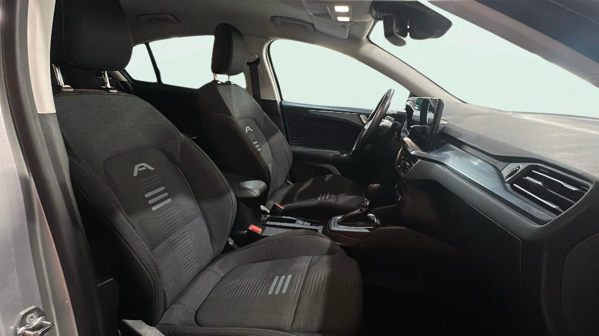 Ford Focus 1.0 EcoBoost MHEV Active Des. SIP - foto 22