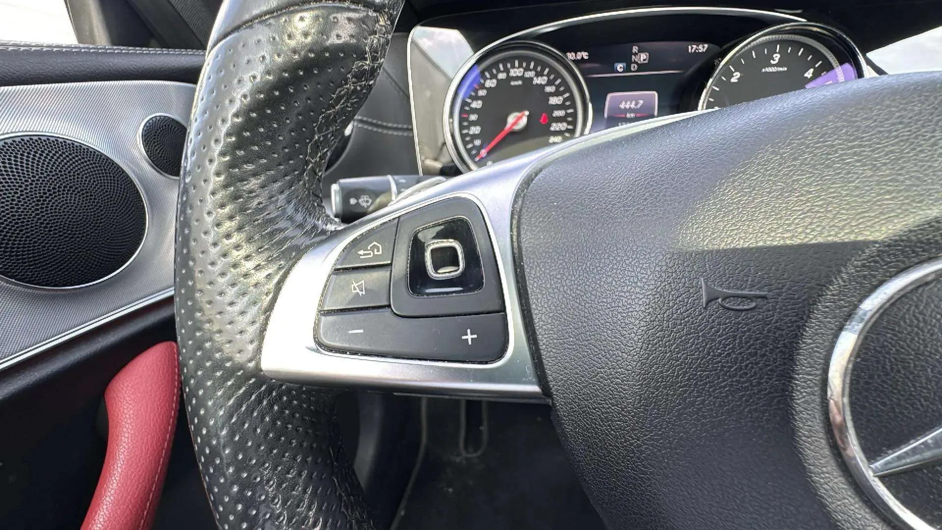 Mercedes-Benz Clase E Coupé E 220 d - foto 17