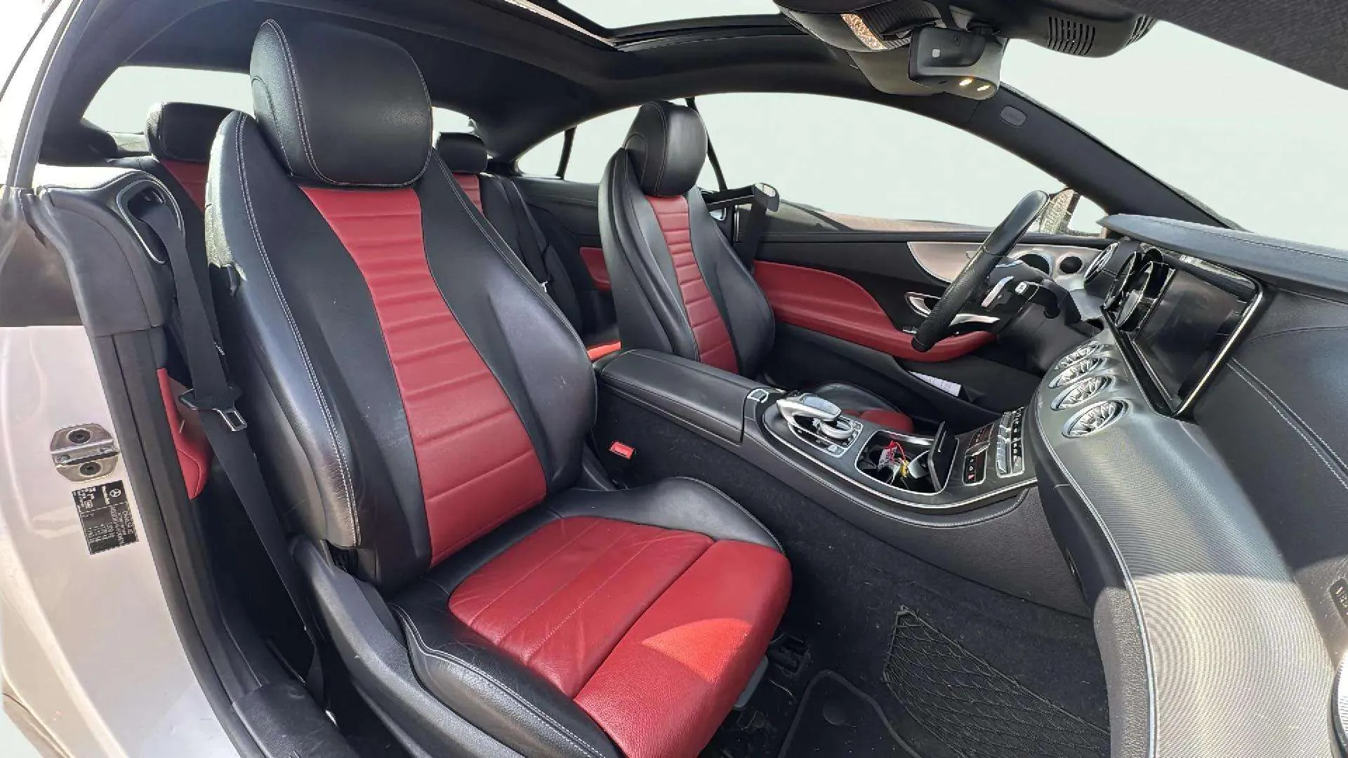 Mercedes-Benz Clase E Coupé E 220 d - foto 13