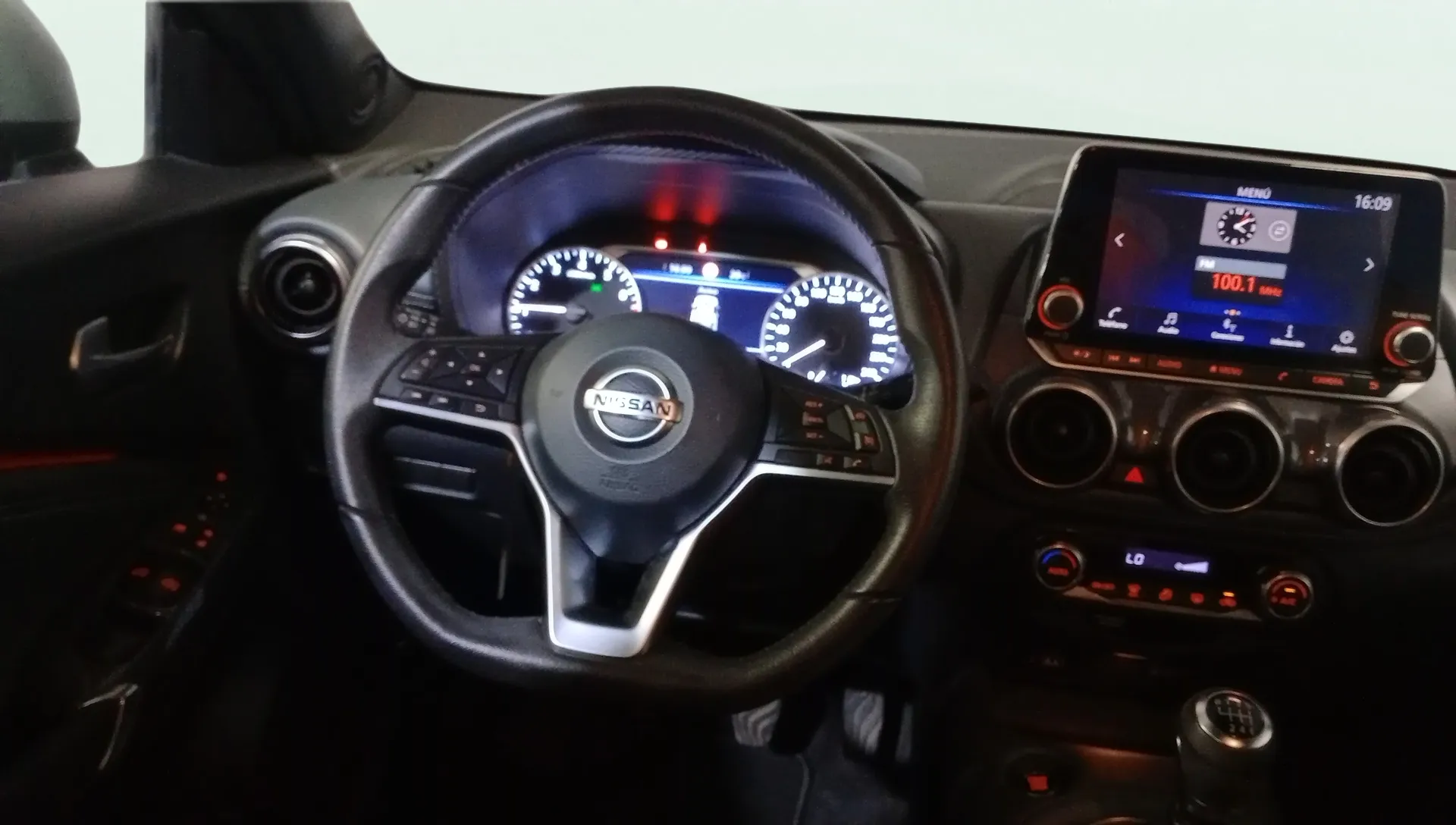 Nissan Juke DIG-T N-Connecta - foto 8