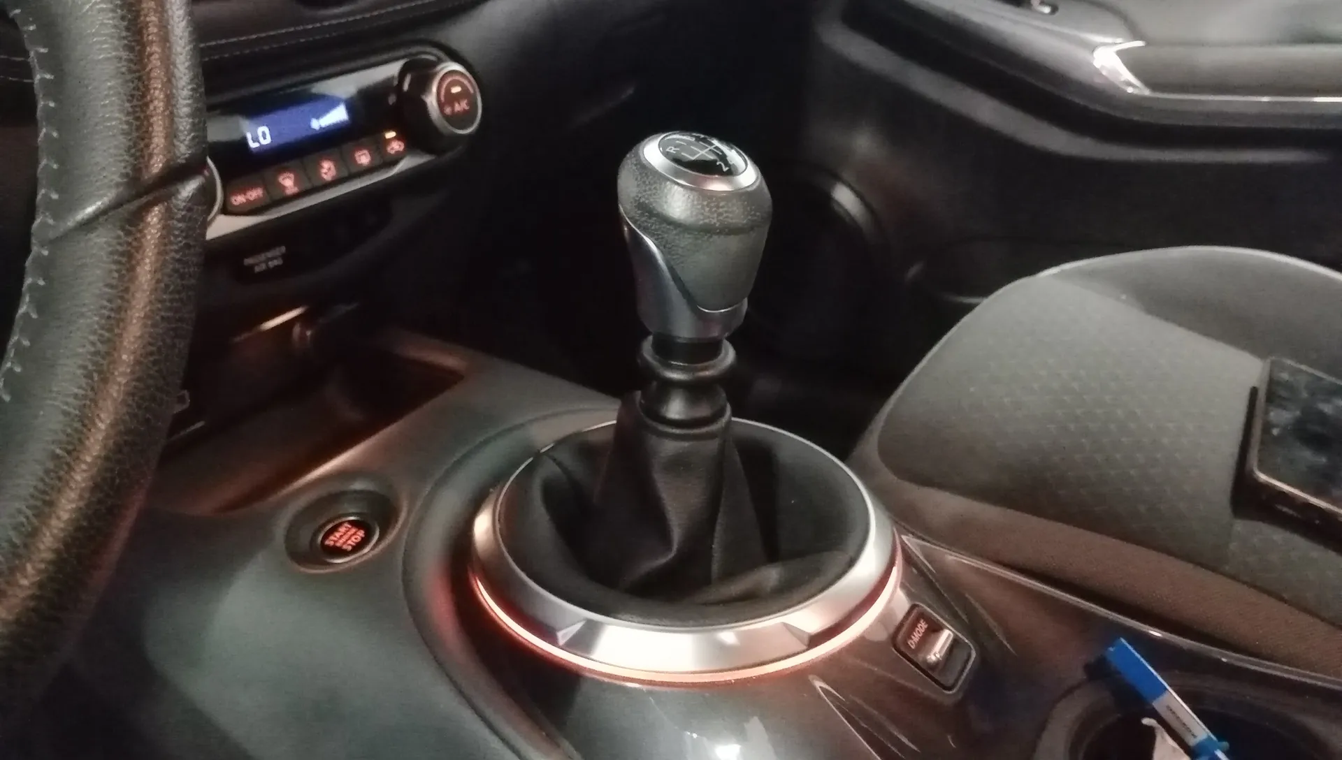 Nissan Juke DIG-T N-Connecta - foto 17