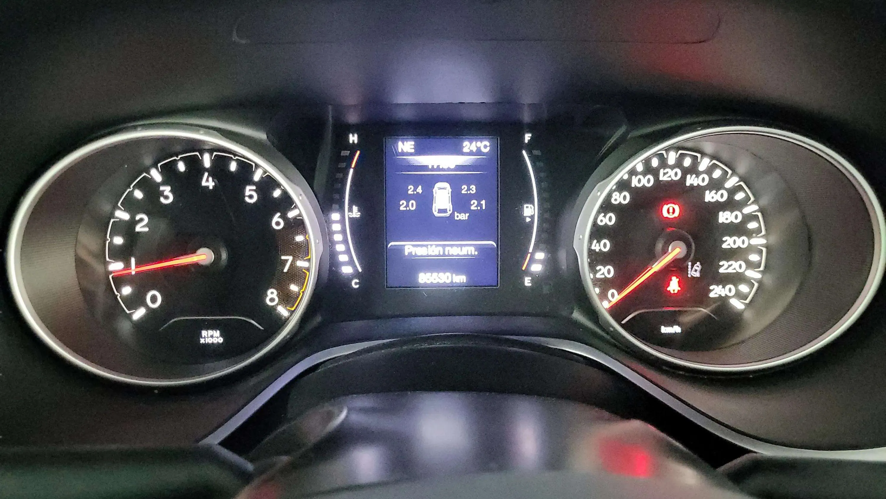 Jeep Compass 1.4 Mair Longitude 4x2 - foto 17