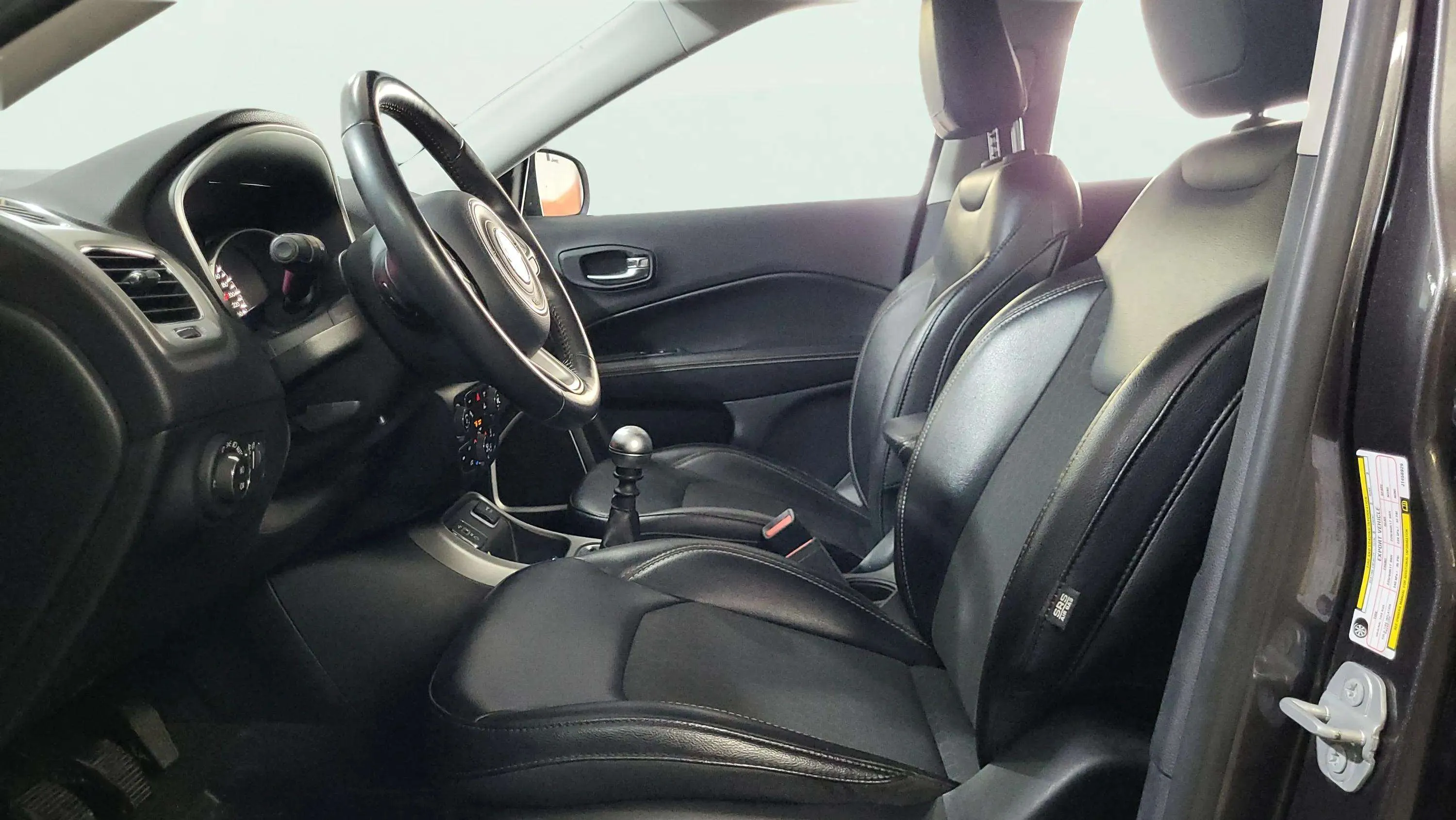 Jeep Compass 1.4 Mair Longitude 4x2 - foto 7