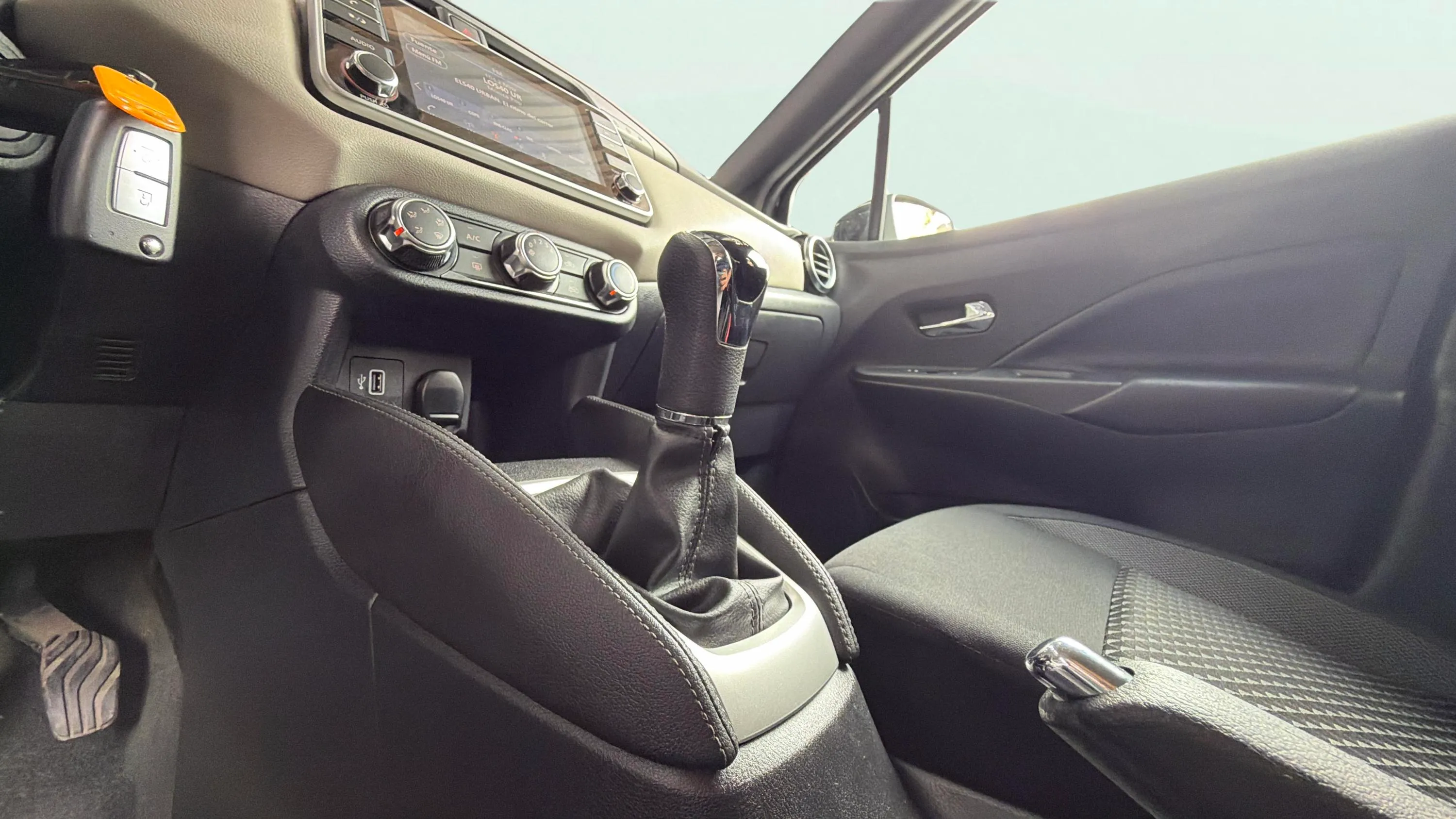 Nissan Micra IG-T E6D N-Connecta - foto 17