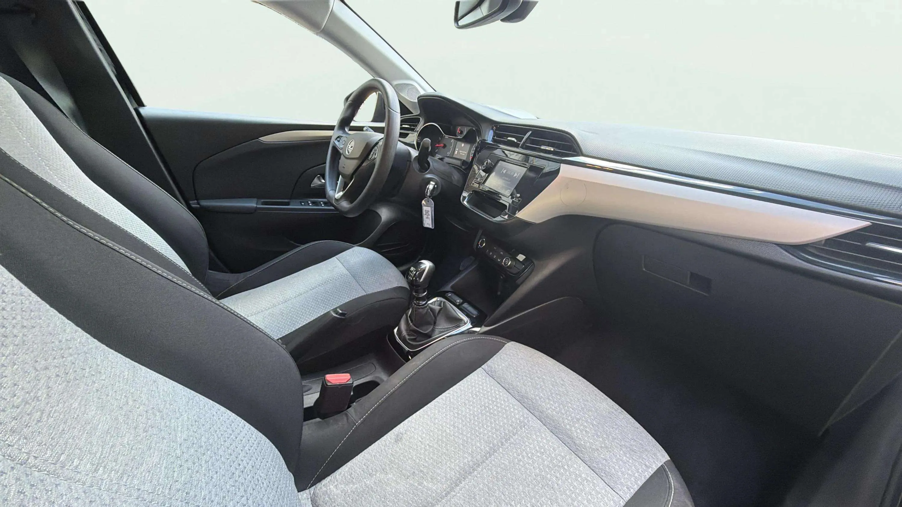 Opel Corsa 1.2T XHL Edition - foto 14