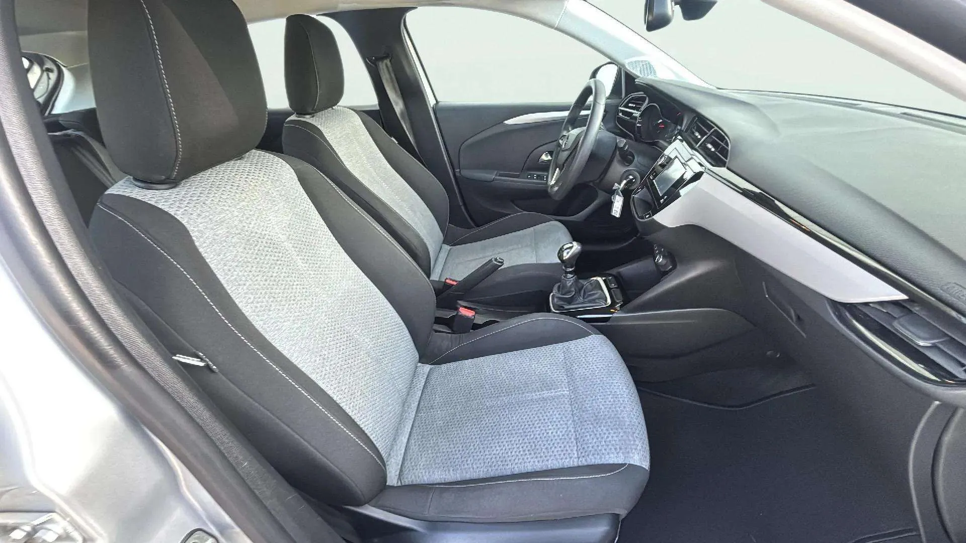 Opel Corsa 1.2T XHL Edition - foto 15