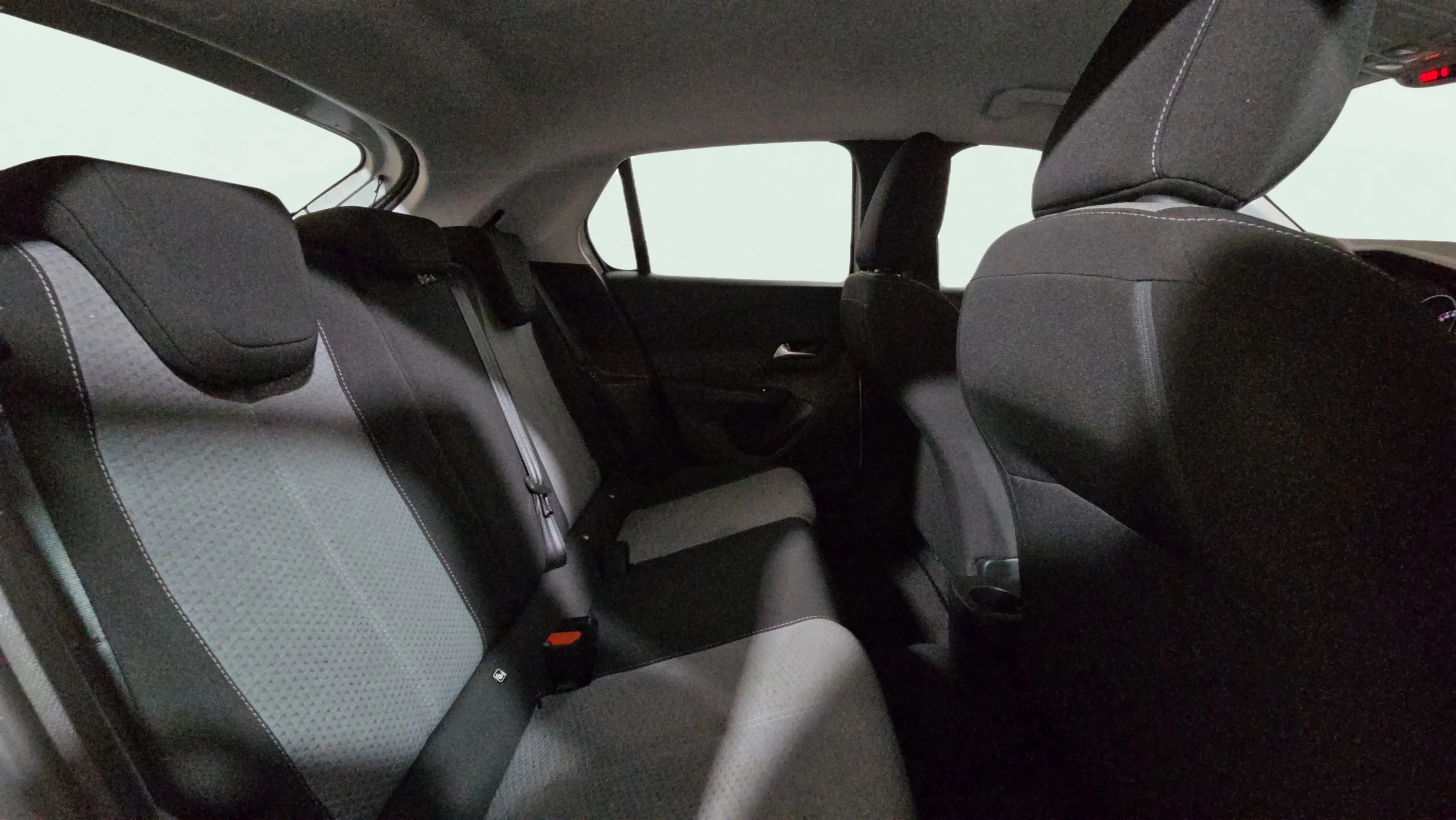 Opel Corsa 1.2T XHL Edition - foto 14