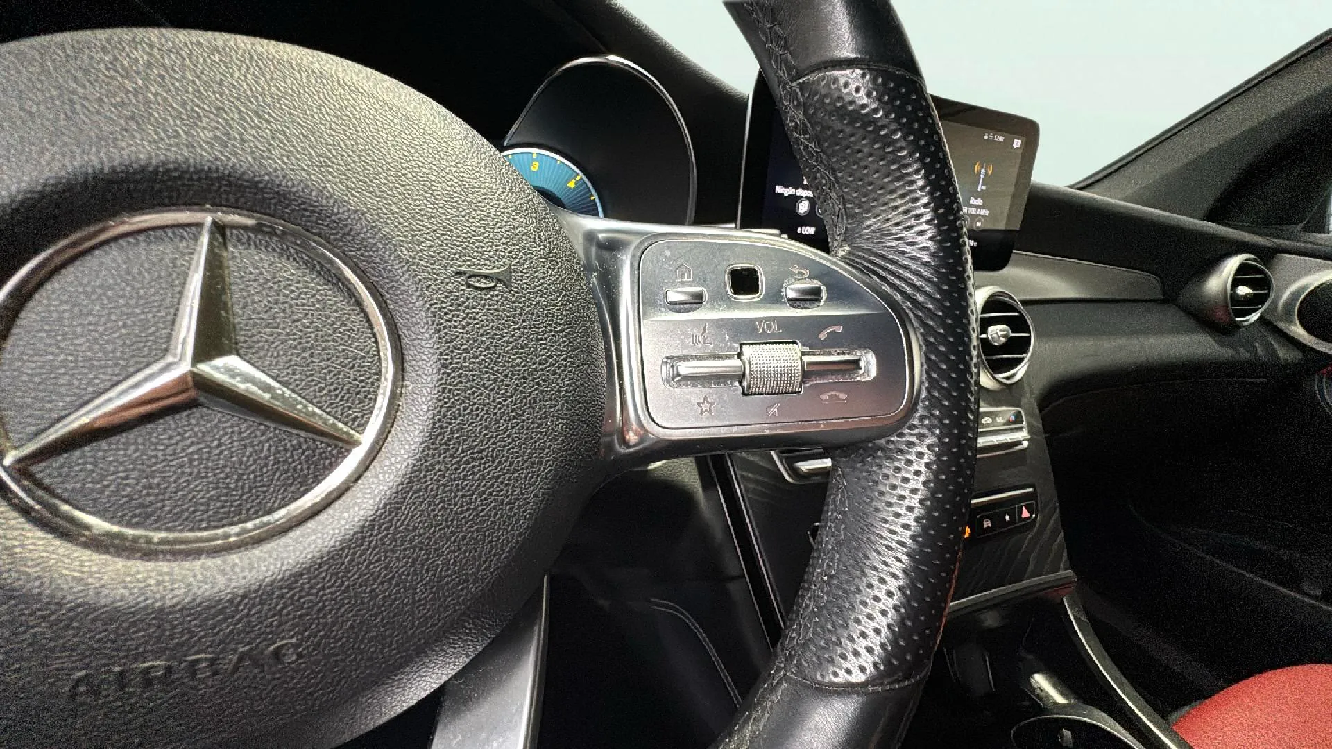 Mercedes-Benz GLC 200 d 4MATIC - foto 16