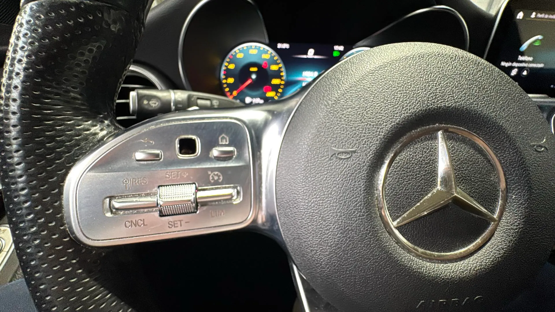 Mercedes-Benz GLC 200 d 4MATIC - foto 15