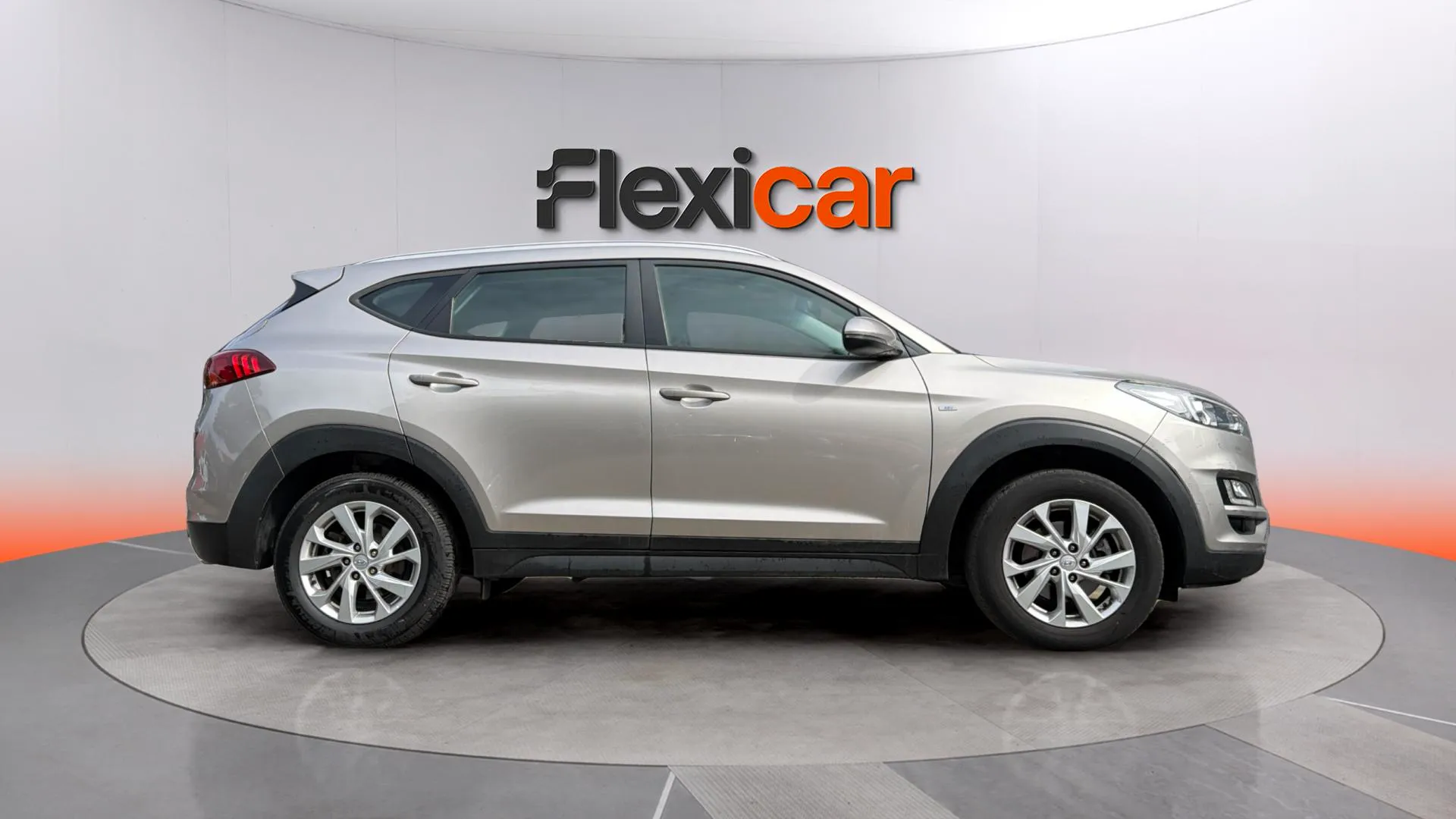 Hyundai Tucson 1.6 CRDi 48V Klass 4x2 - foto 8