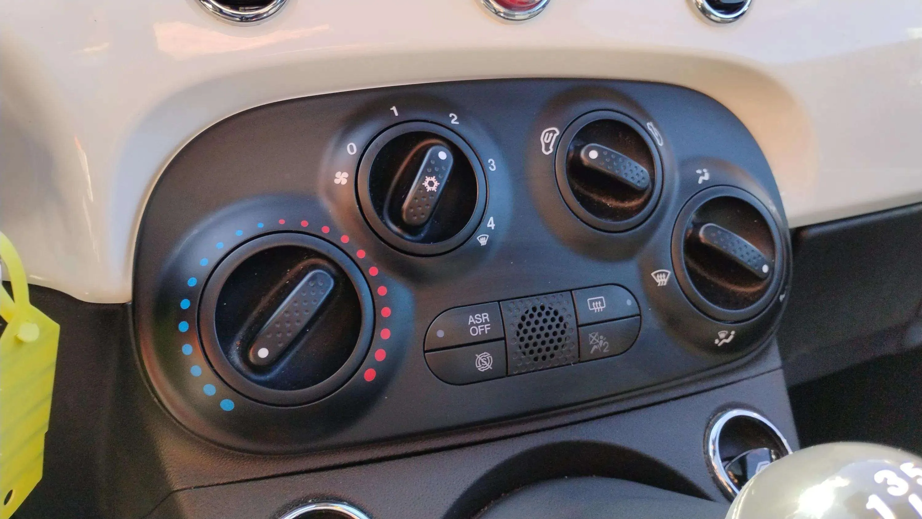 Fiat 500 Monotrim 1.0 Hybrid - foto 16