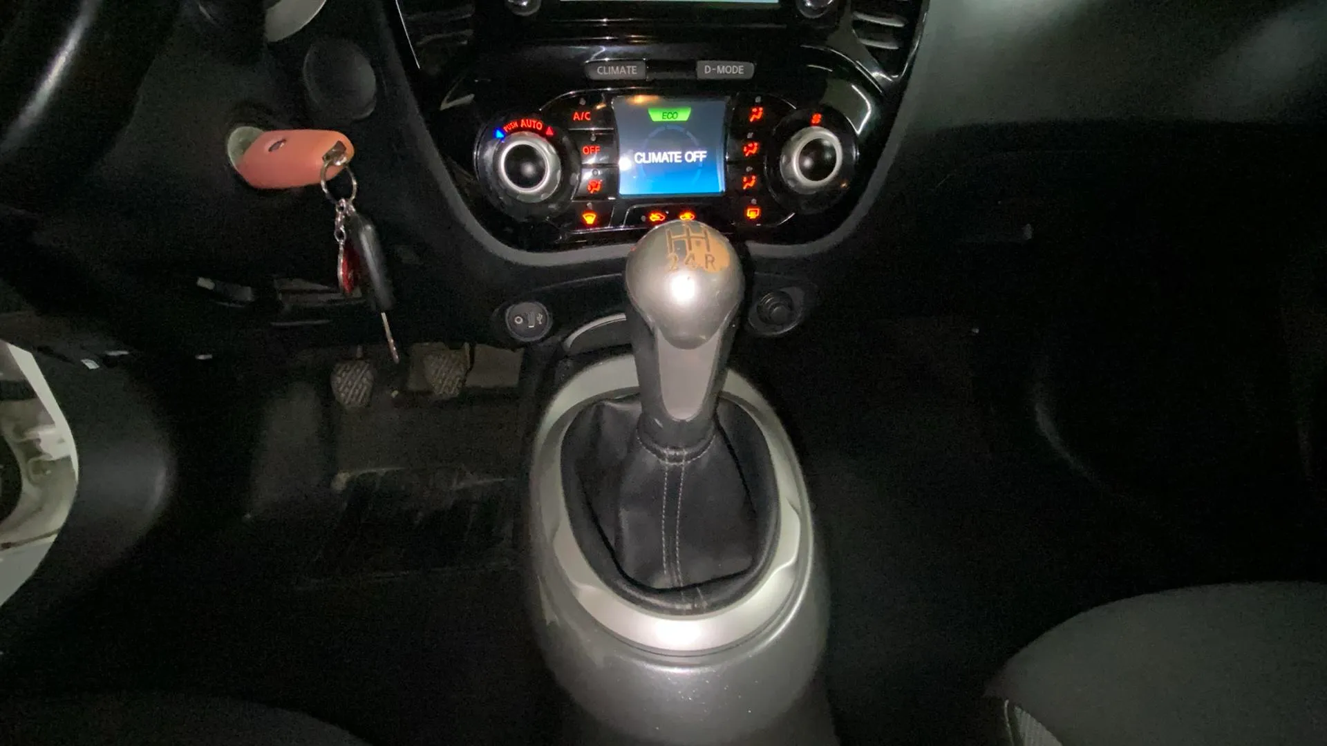 Nissan Juke G E6D-Temp Acenta - foto 22