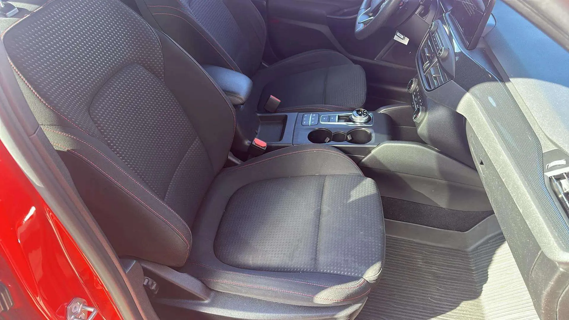 Ford Focus 1.0 EcoBoost ST-Line - foto 13