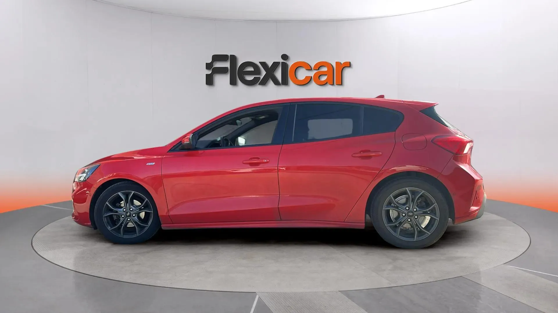 Ford Focus 1.0 EcoBoost ST-Line - foto 7