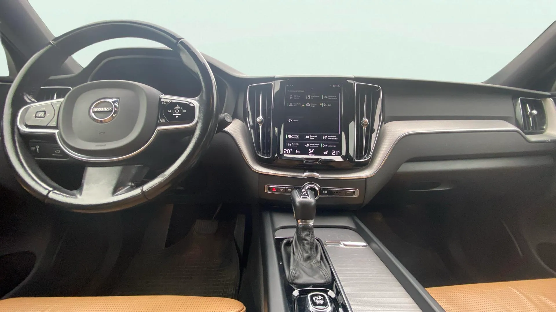 Volvo XC60 2.0 D4 AWD Inscription - foto 9