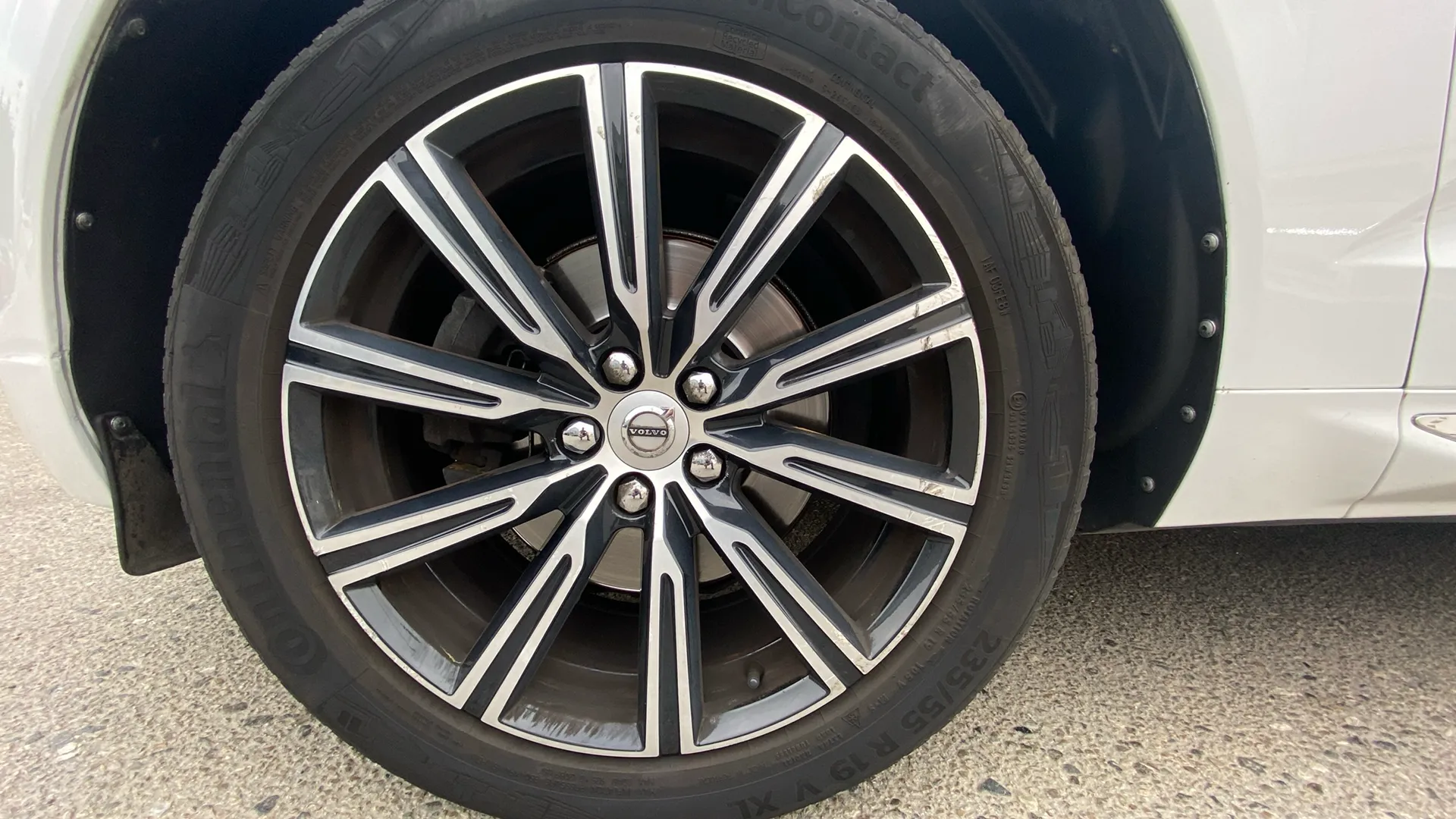 Volvo XC60 2.0 D4 AWD Inscription - foto 18