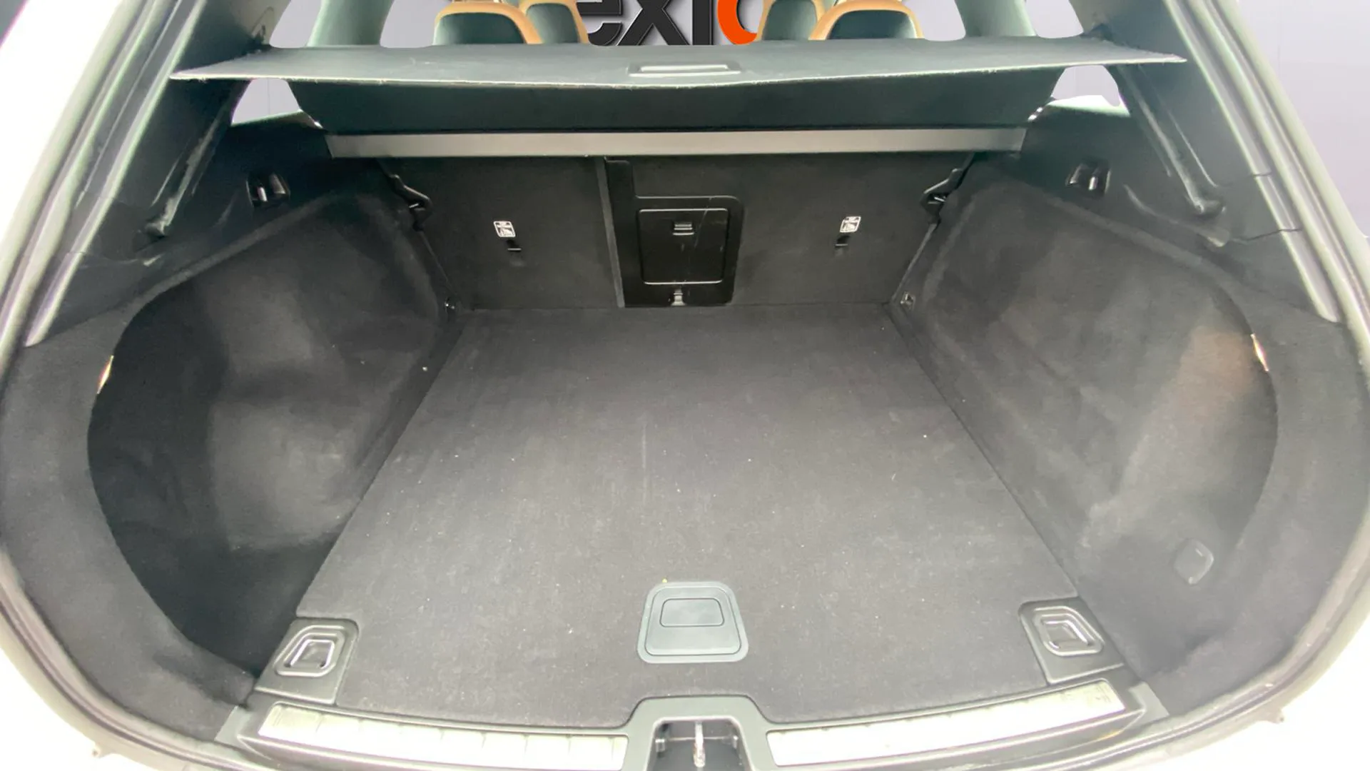 Volvo XC60 2.0 D4 AWD Inscription - foto 16