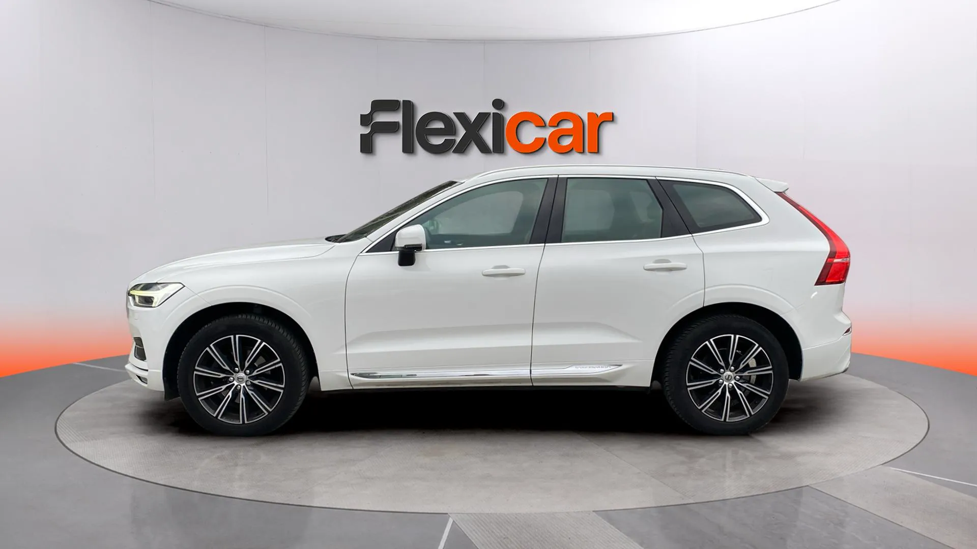 Volvo XC60 2.0 D4 AWD Inscription - foto 3